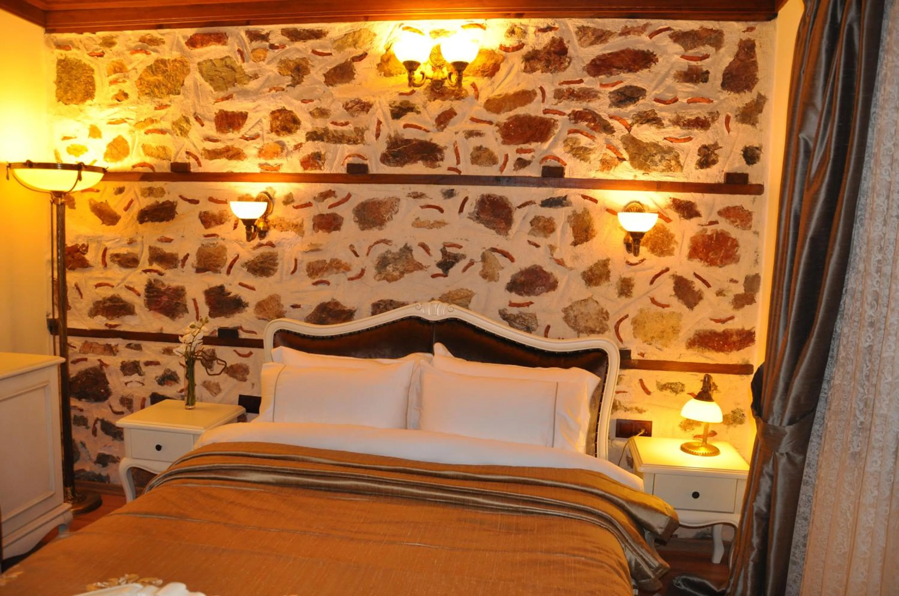 bunk bed, Bed in Harmony Butik Otel