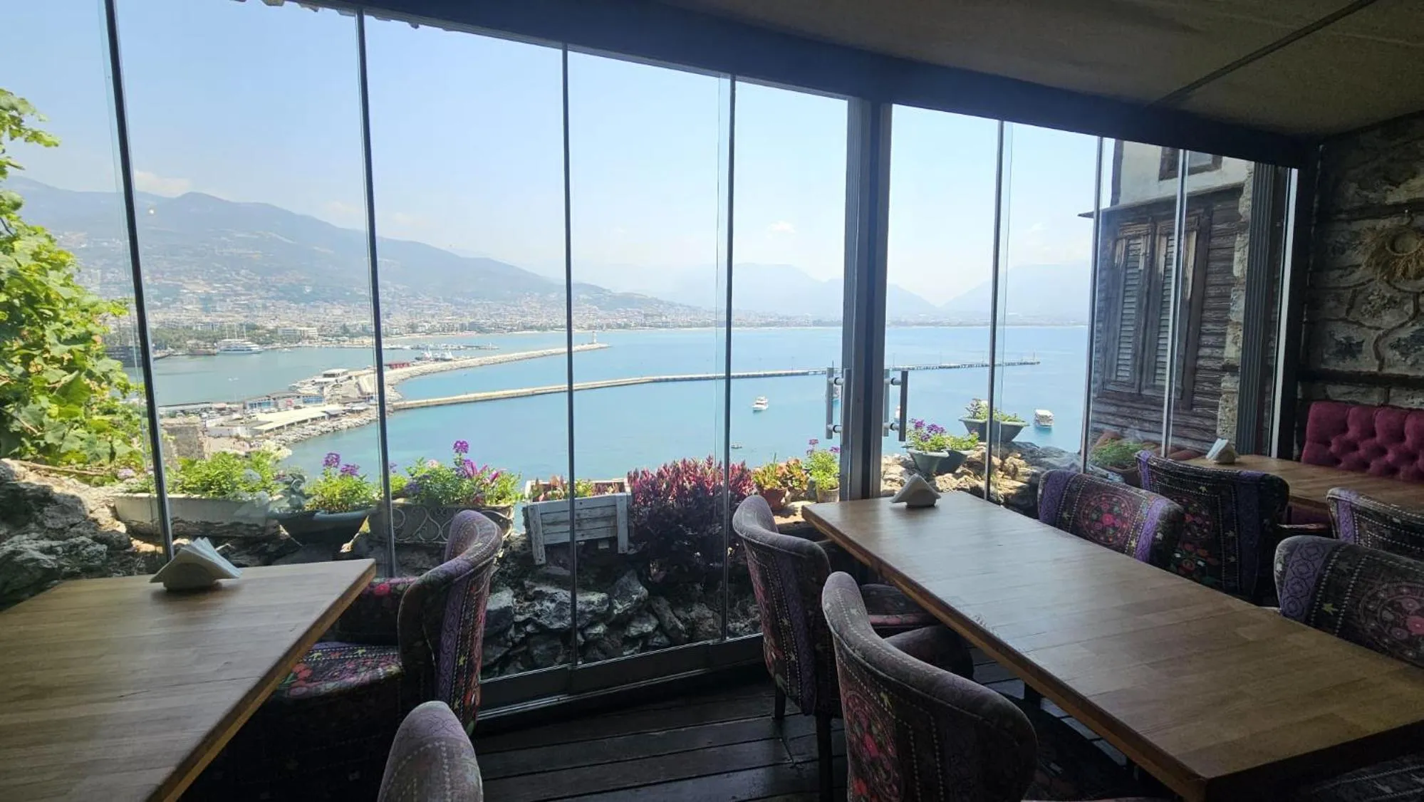 Restaurant/places to eat in Harmony Butik Otel