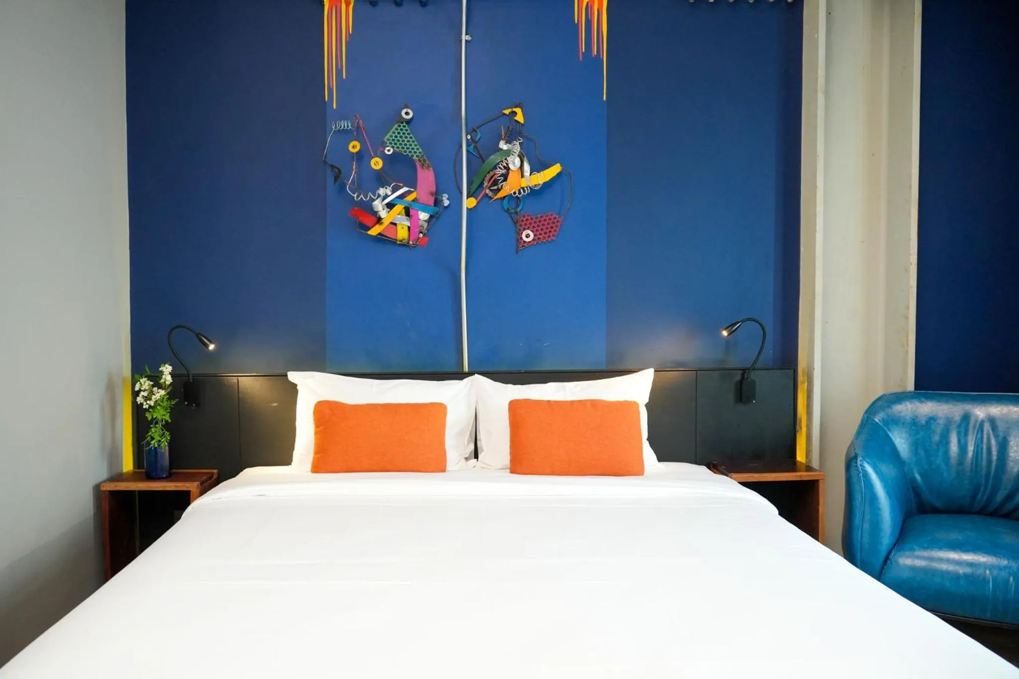 Bed in MeStyle Garage Hotel