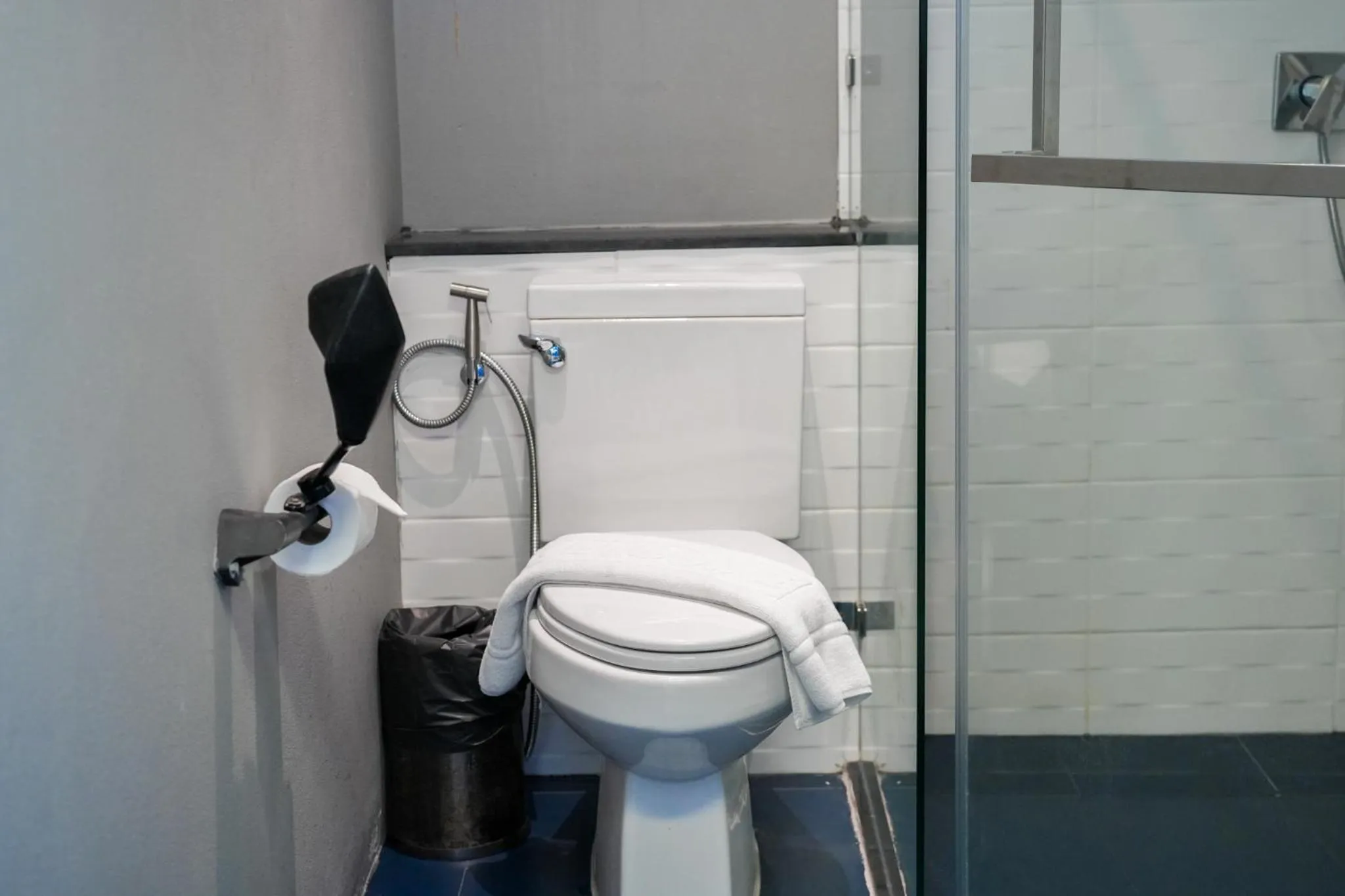 Toilet in MeStyle Garage Hotel