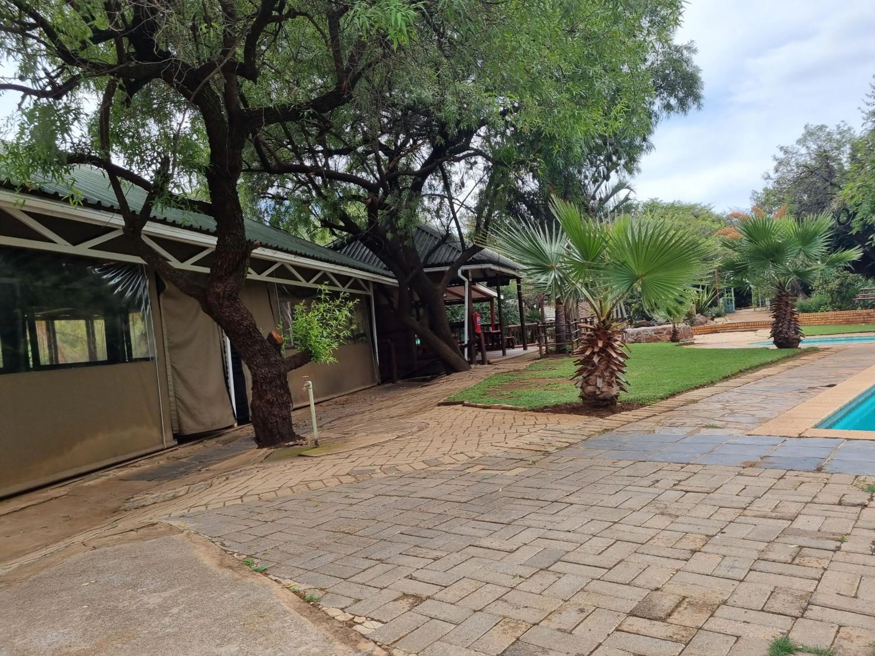 Garden in N4 Guest Lodge