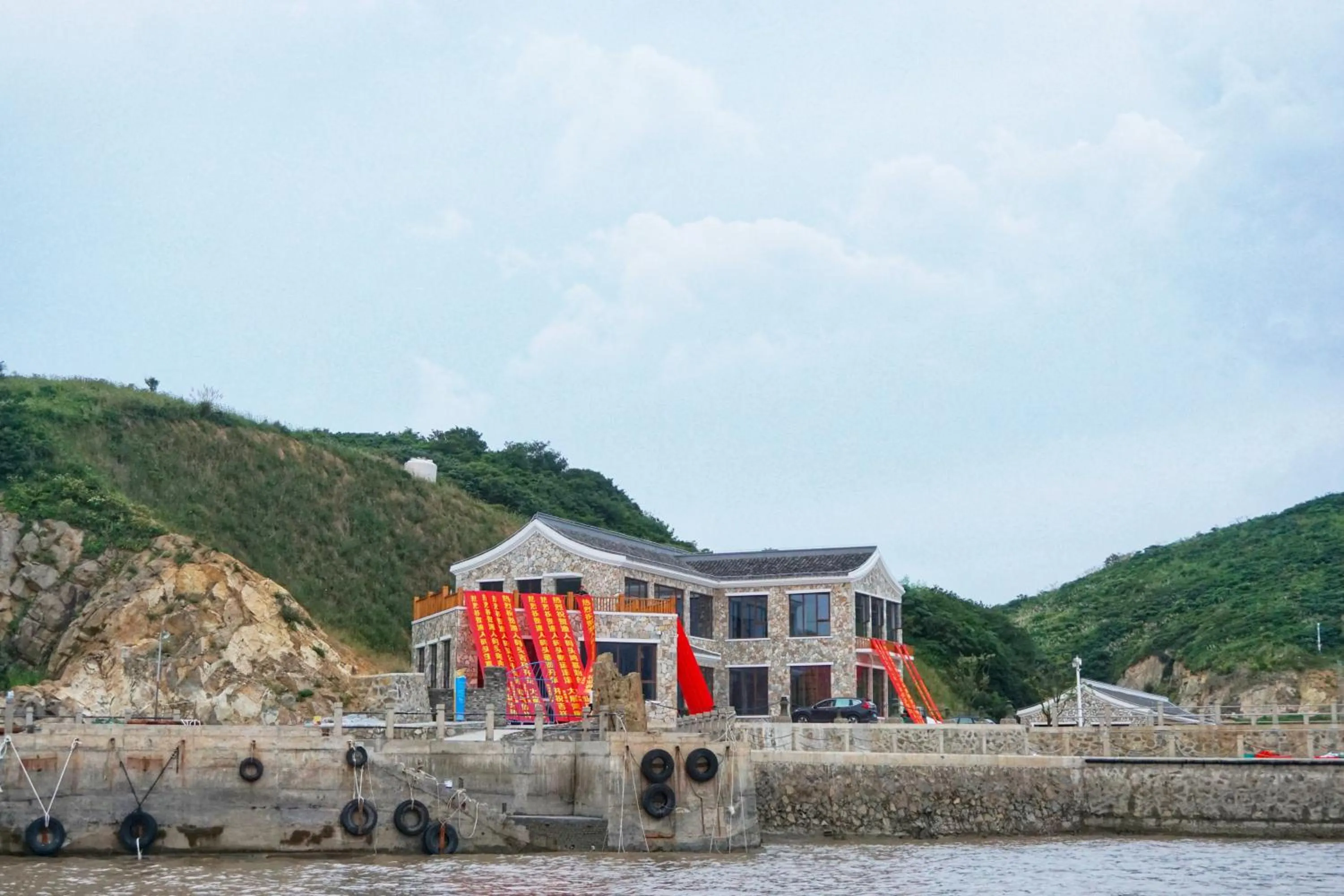 Bloom Over The Sea by JinSpecial