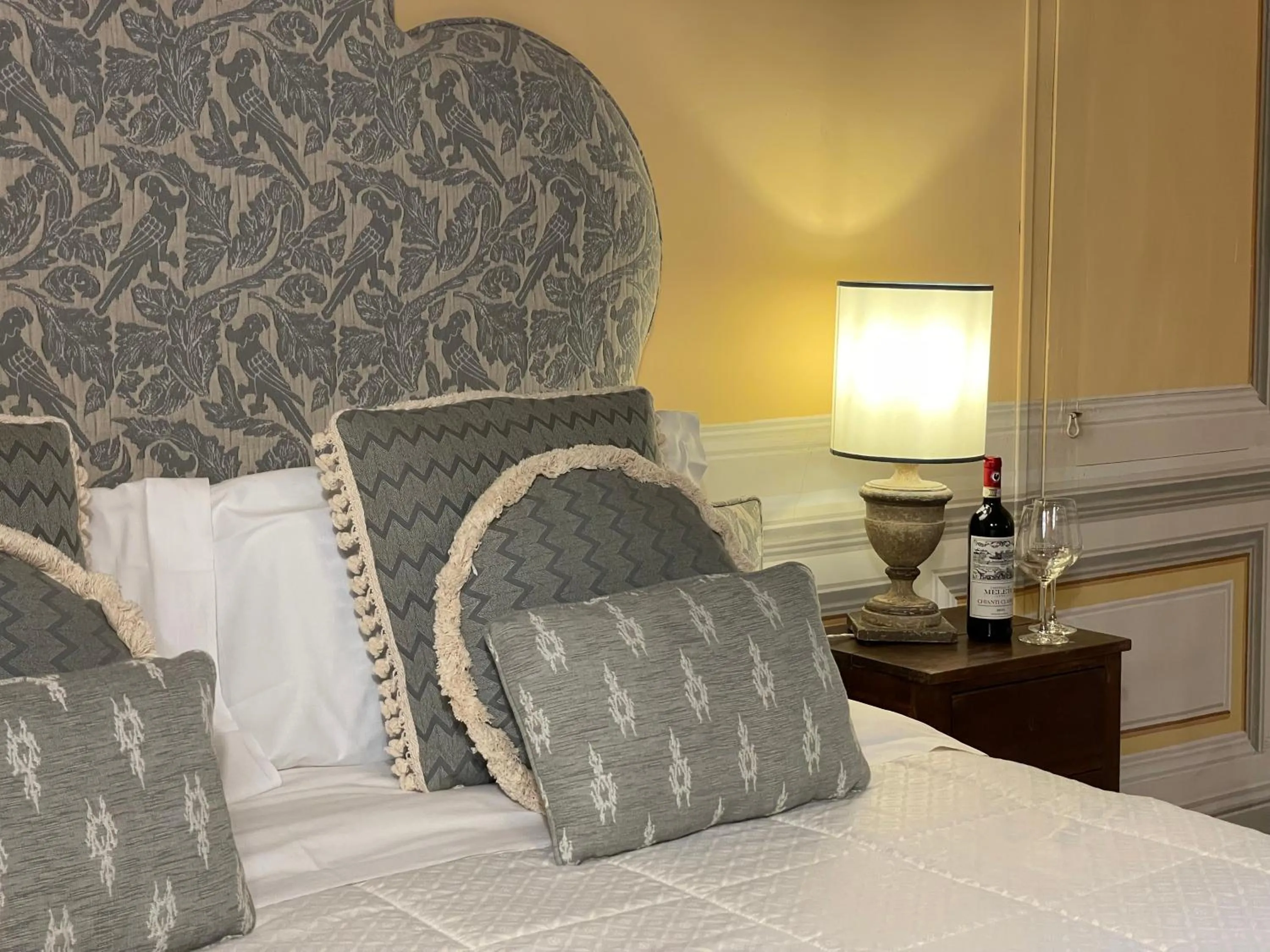 Bed in Castello Di Meleto