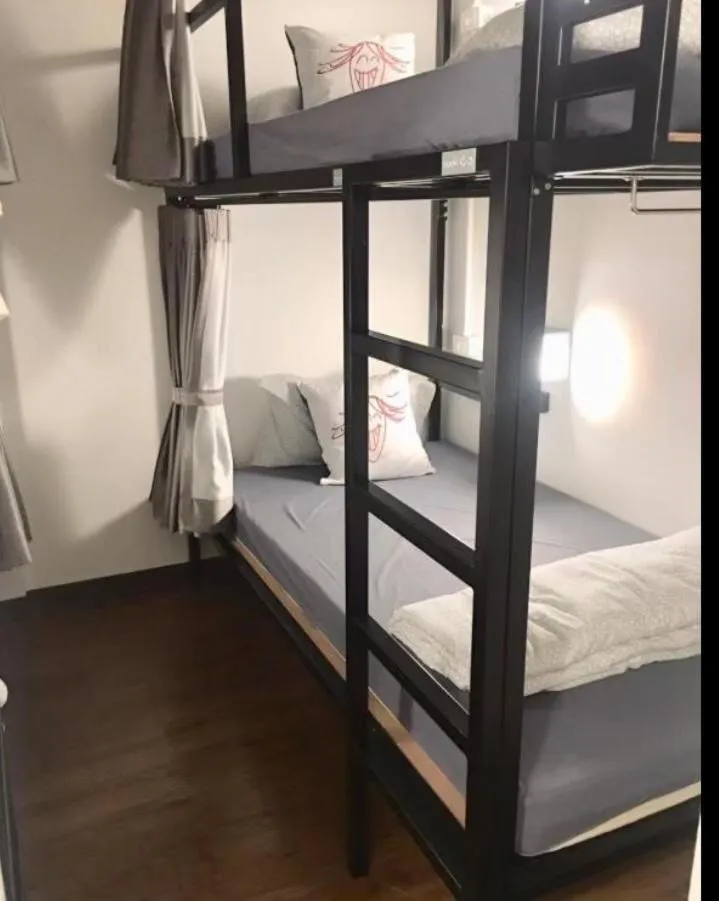 Quadruple Room with Shared Bathroom in Bangkok Sanookdee Hostel