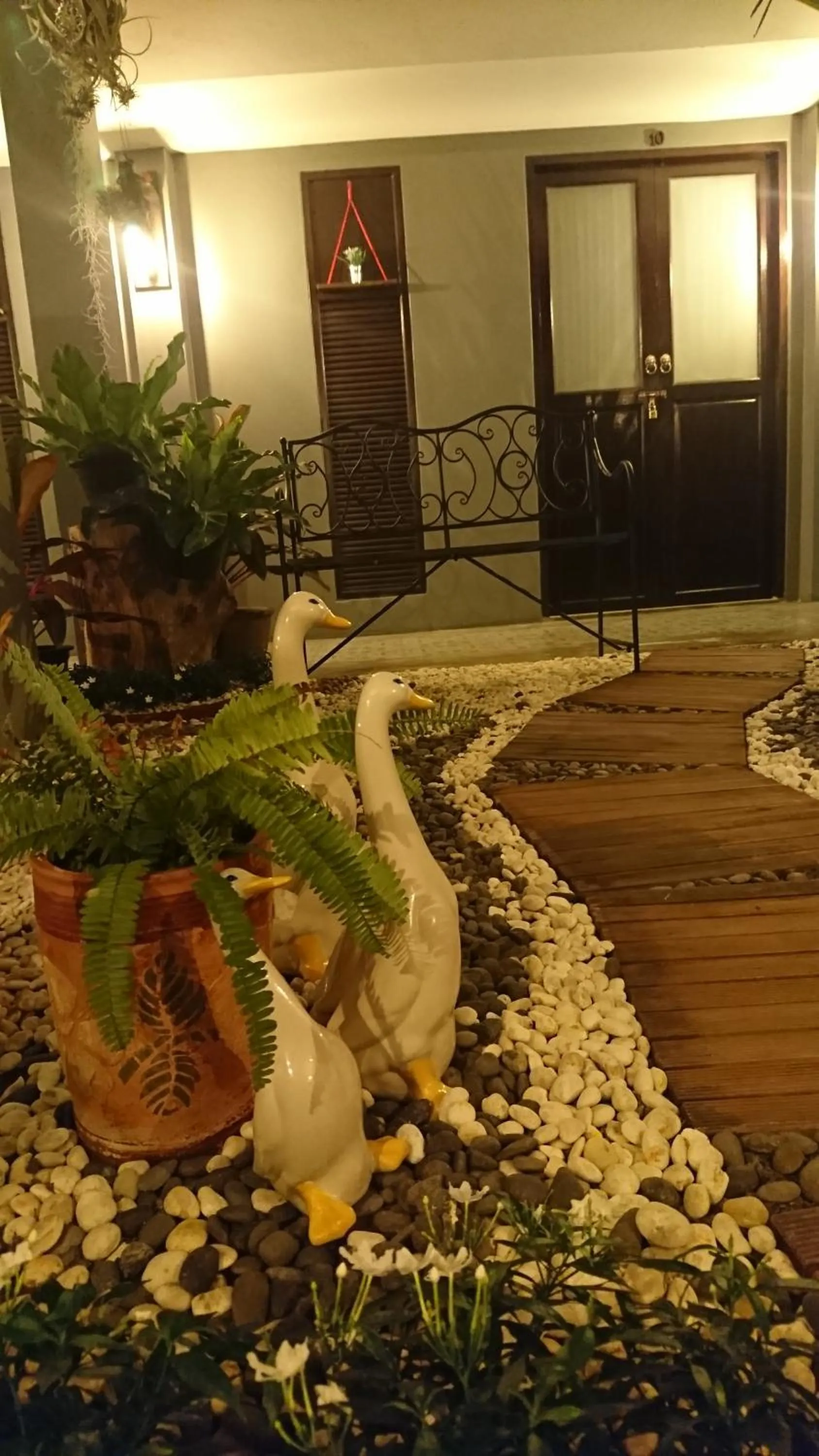 Garden in Baan Paea Guest House