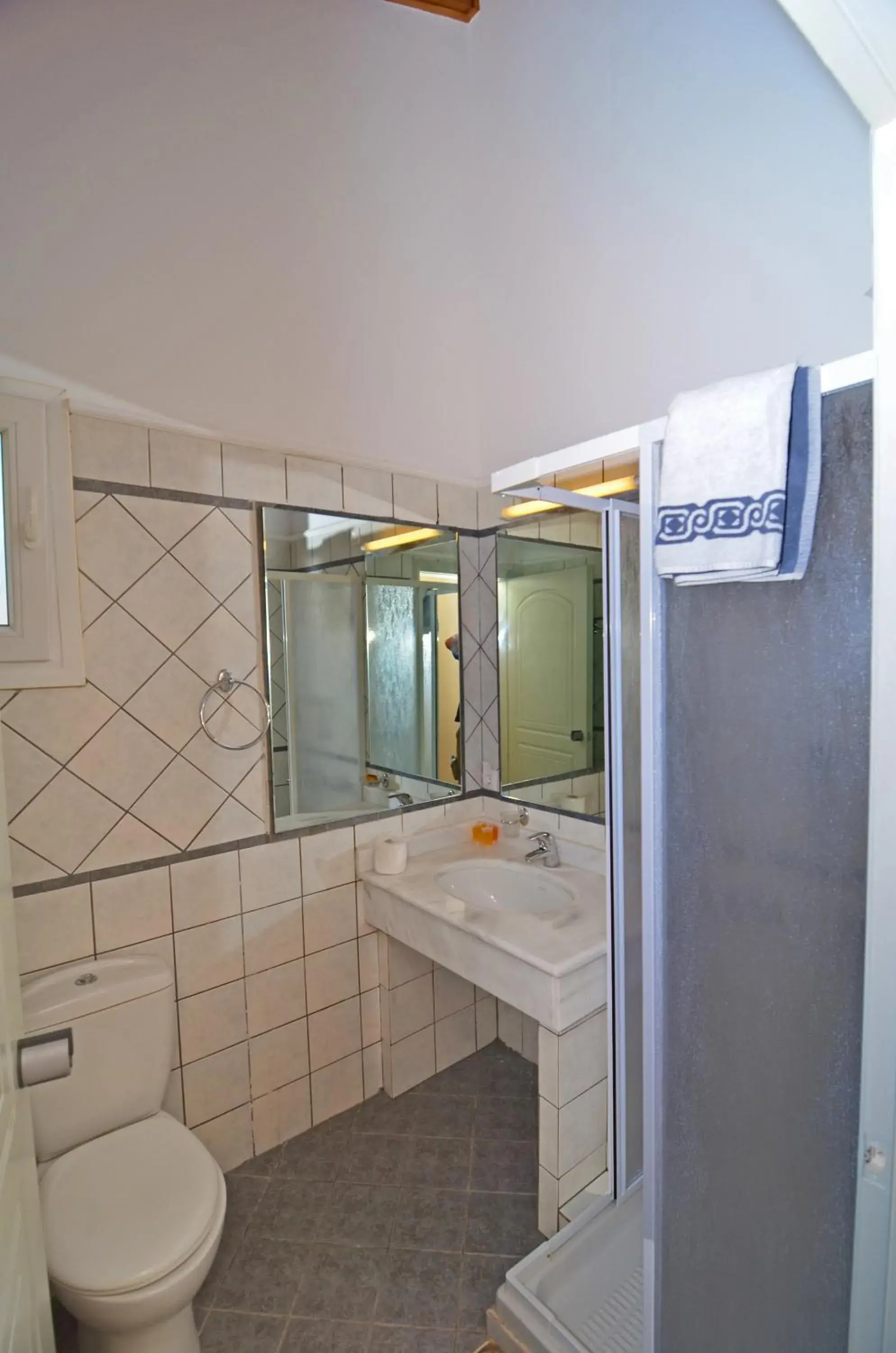 Standard Twin Room with Balcony in Al Mare Hotel Standard Twin Room with Balcony in Al Mare Hotel