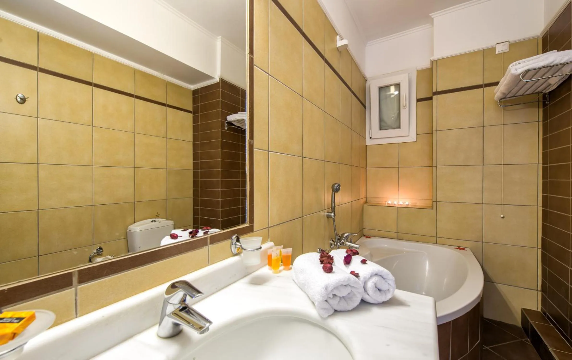 Bathroom in Al Mare Hotel