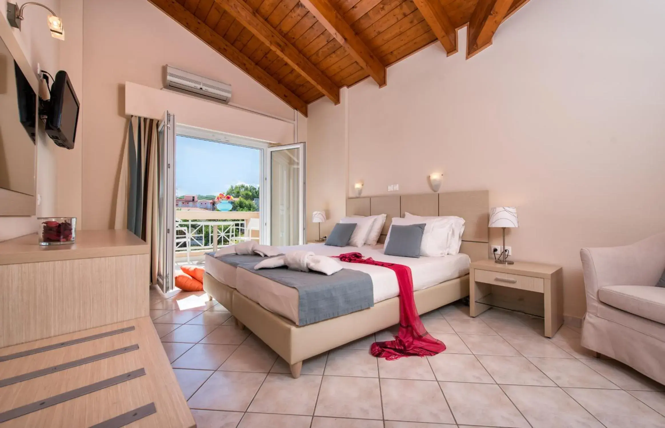 Standard Twin Room with Balcony in Al Mare Hotel Standard Twin Room with Balcony in Al Mare Hotel