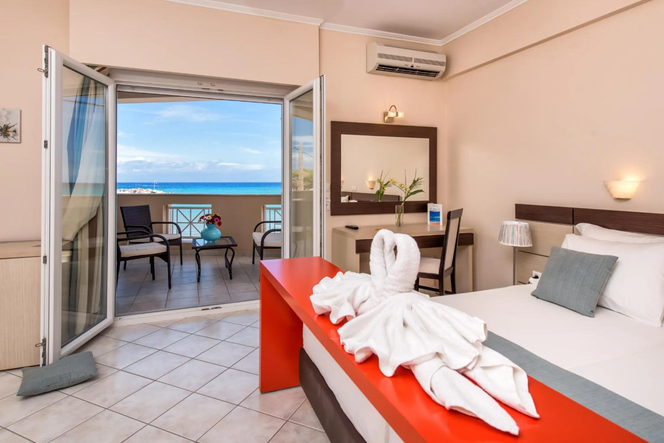 Bedroom, Bed in Al Mare Hotel