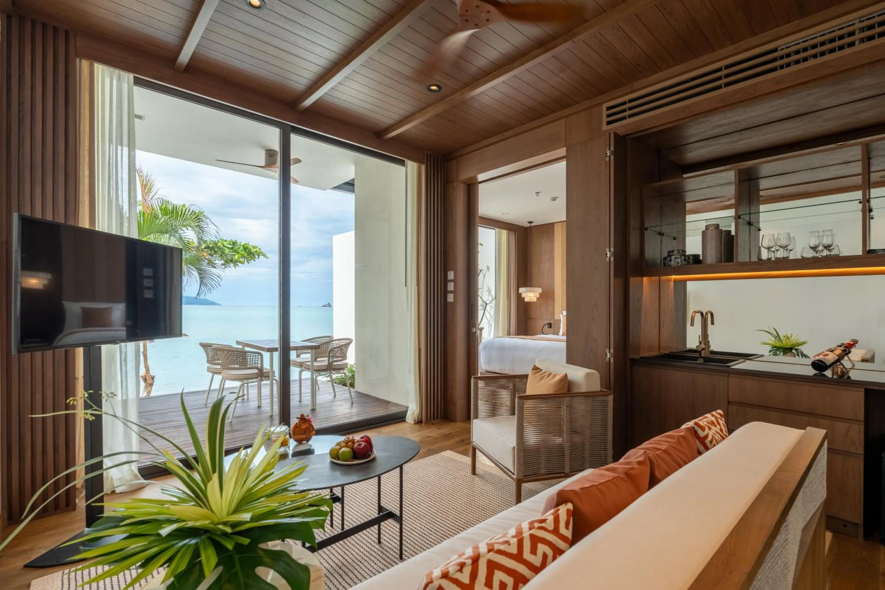 TV and multimedia in Cape Fahn Hotel - Private Islands Samui