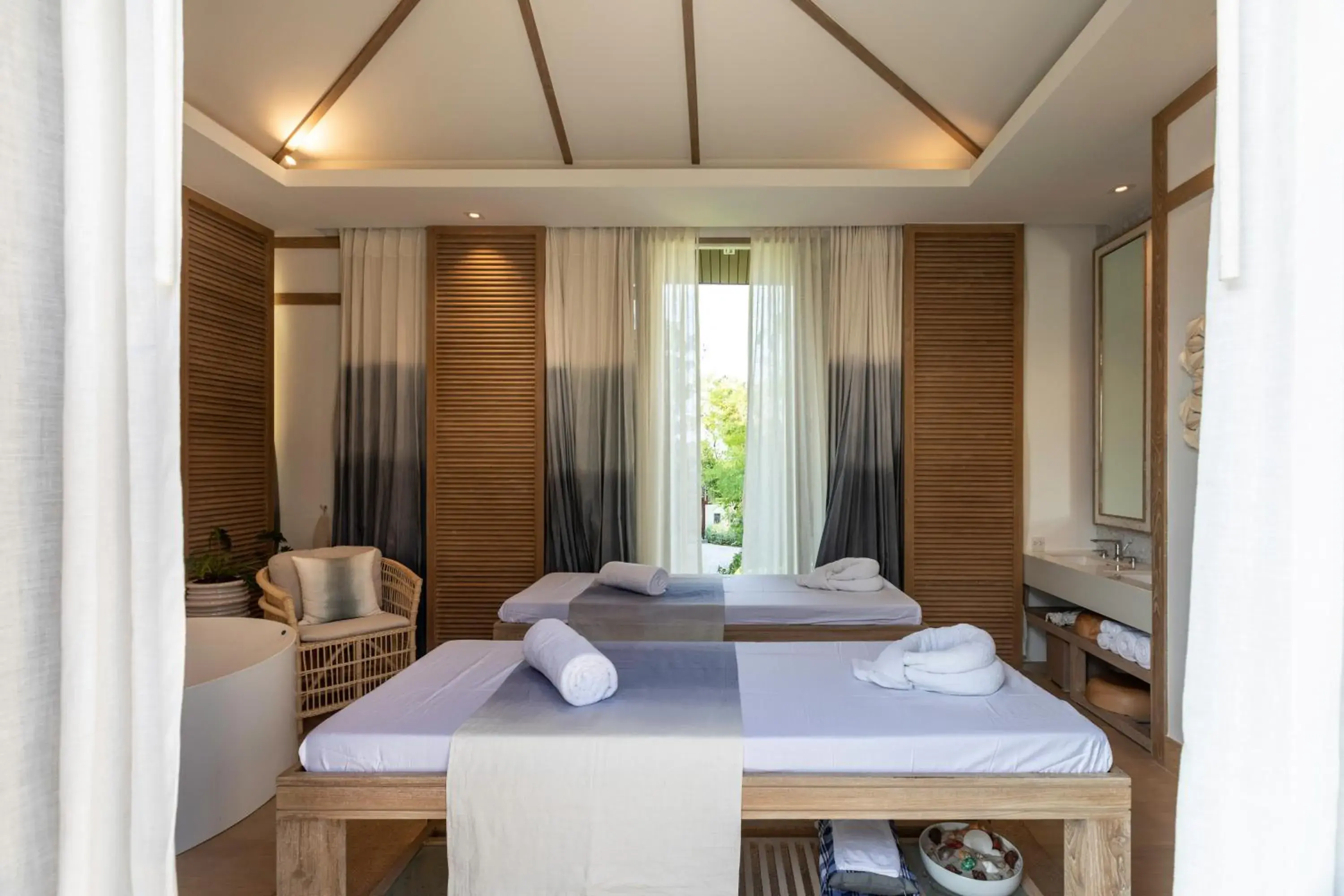 Spa and wellness centre/facilities, Bed in Cape Fahn Hotel Samui Spa and wellness centre/facilities, Bed in Cape Fahn Hotel Samui