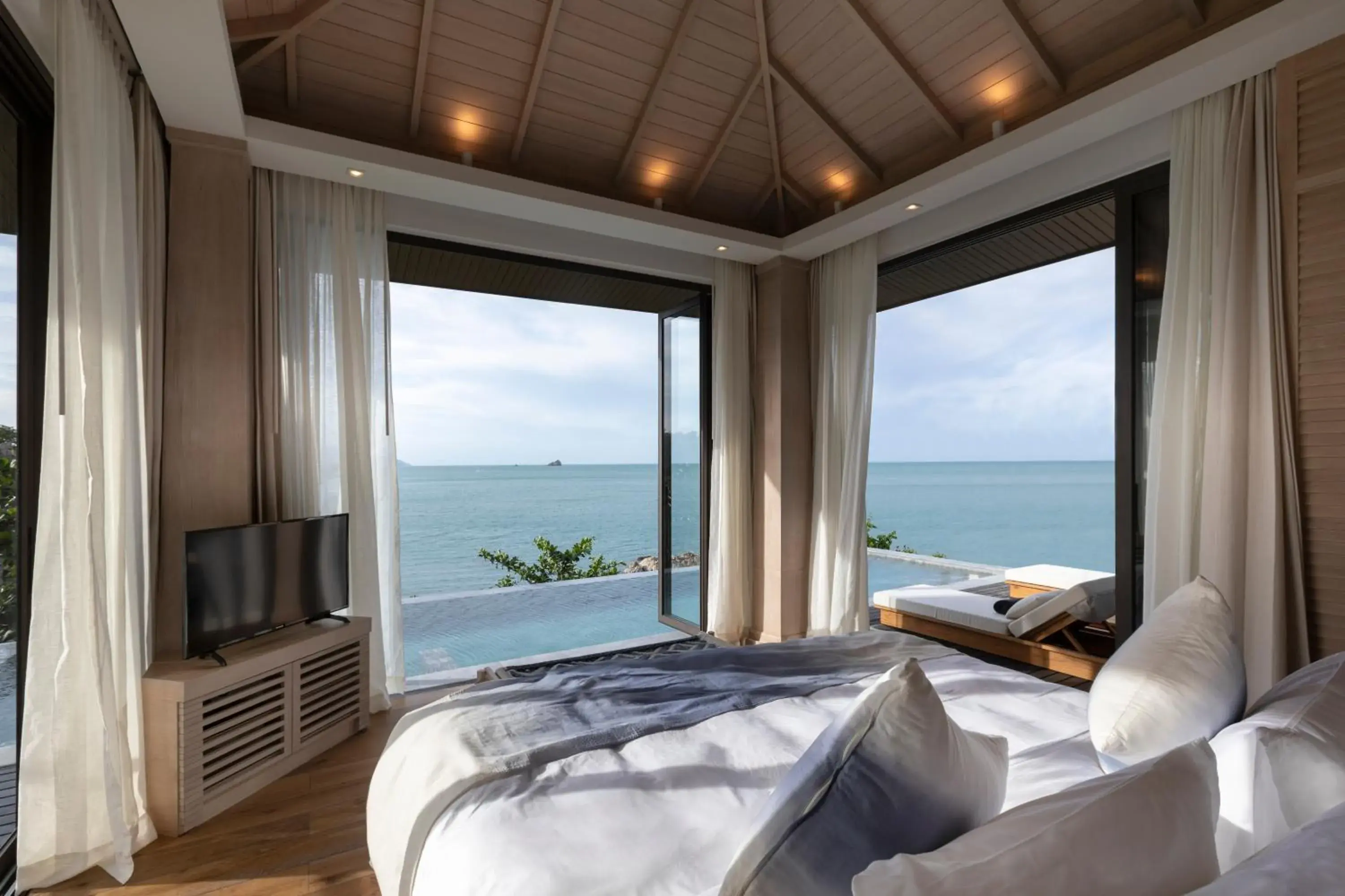 View (from property/room), Bed in Cape Fahn Hotel - Private Islands Samui View (from property/room), Bed in Cape Fahn Hotel - Private Islands Samui