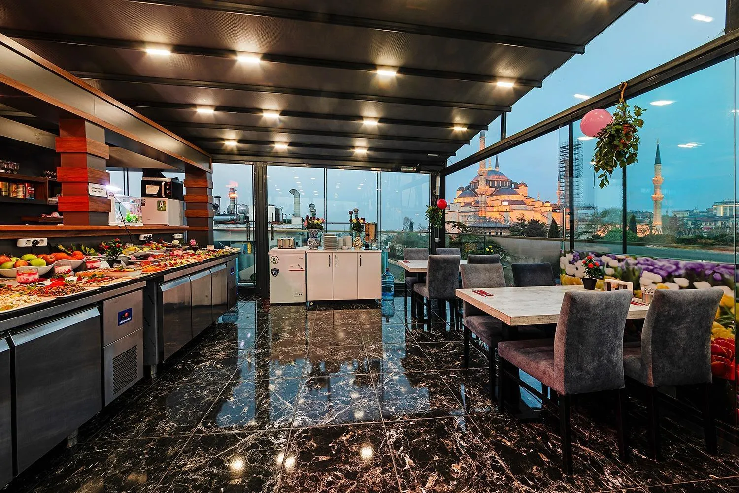 Breakfast in Aristocrat Hotel