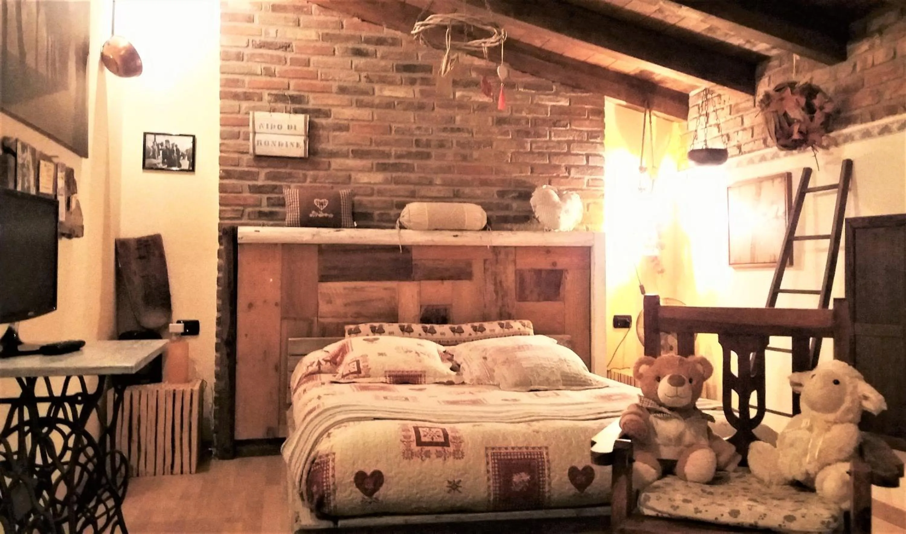 Bedroom, Bed in B&B Relais Cascina al Campaccio