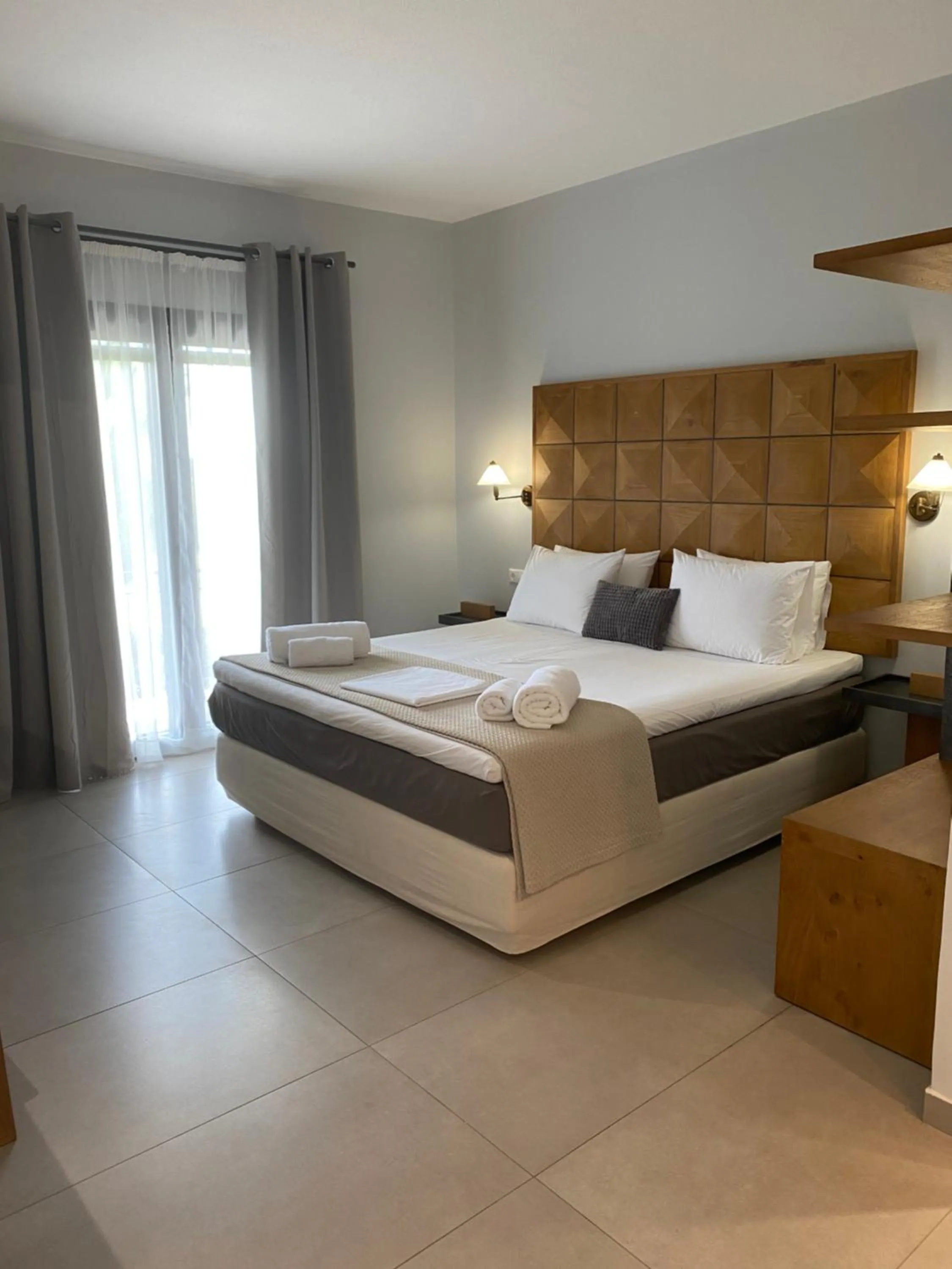 Bedroom, Bed in Villa Xanthippi