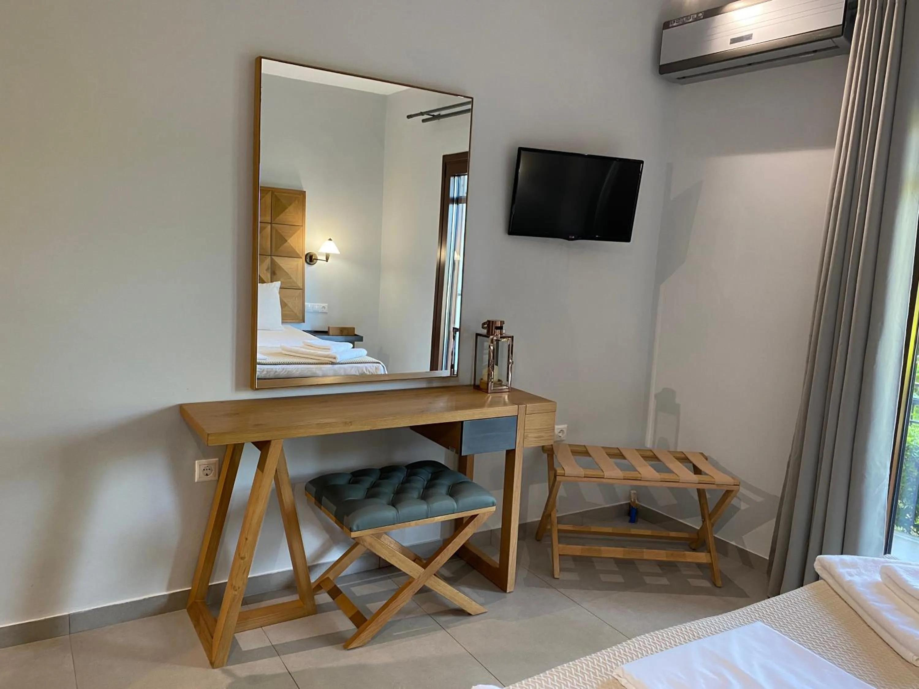 Bedroom, Bed in Villa Xanthippi