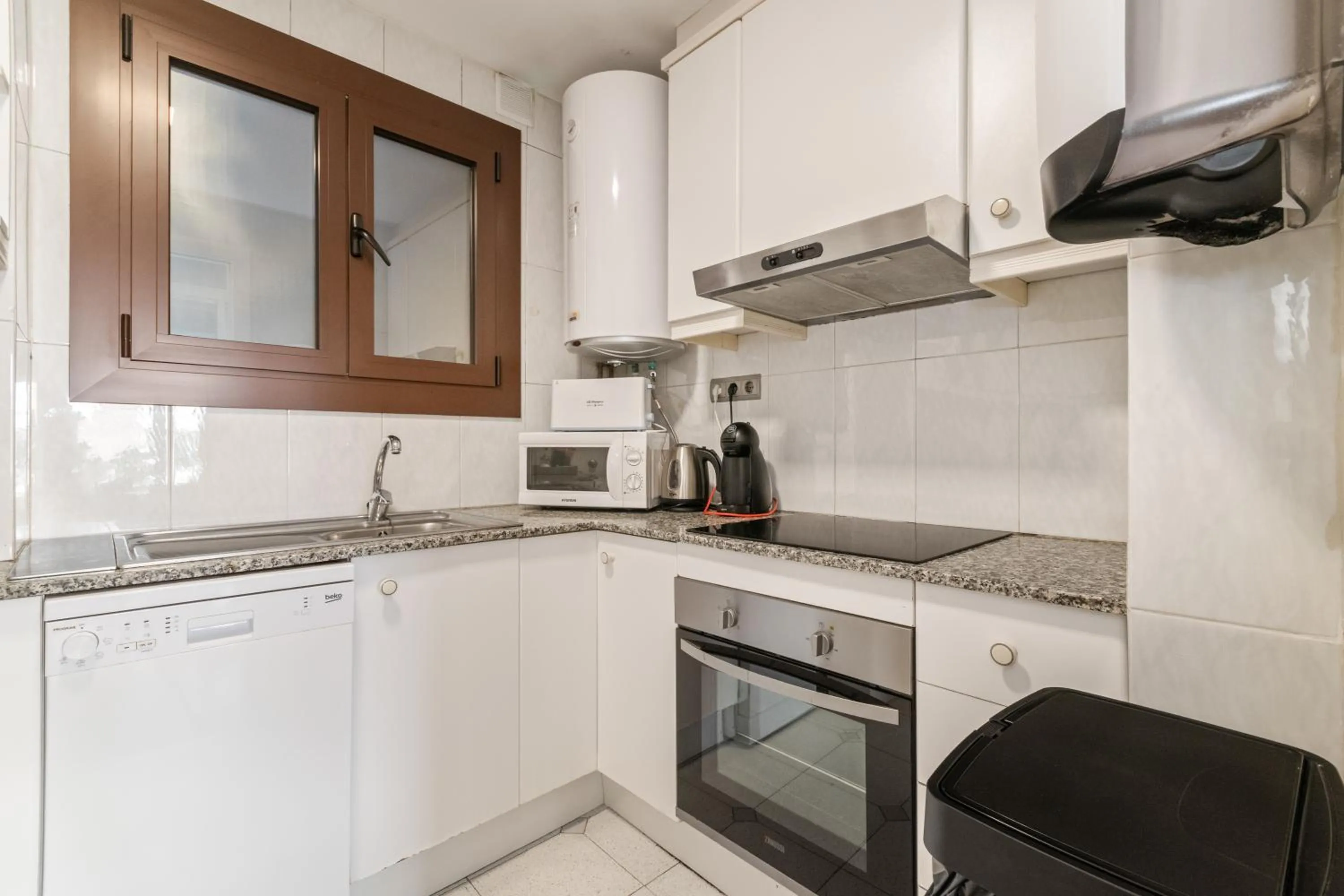 Kitchen or kitchenette in Suite Home Sagrada Familia