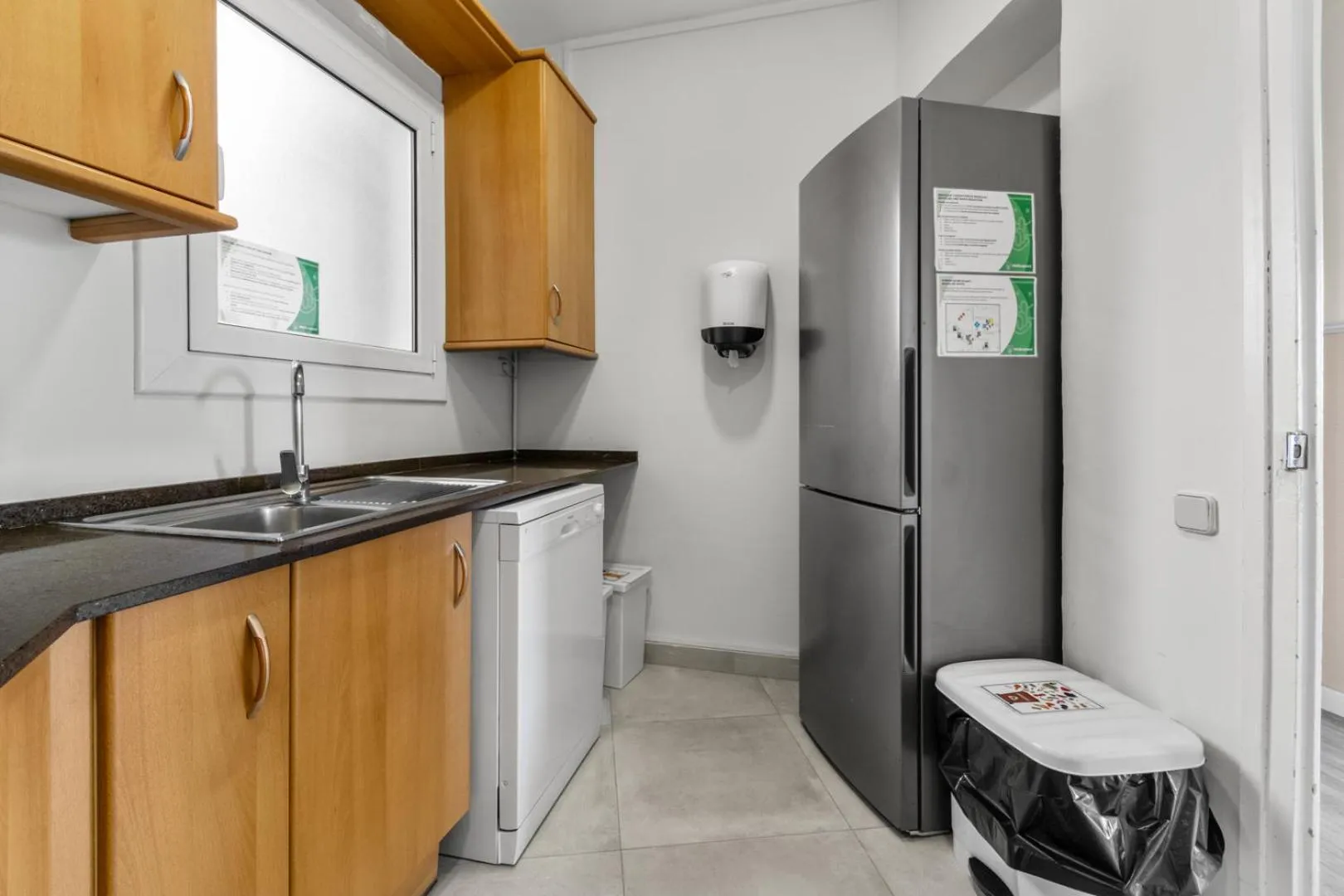 Coffee/tea facilities in Suite Home Sagrada Familia