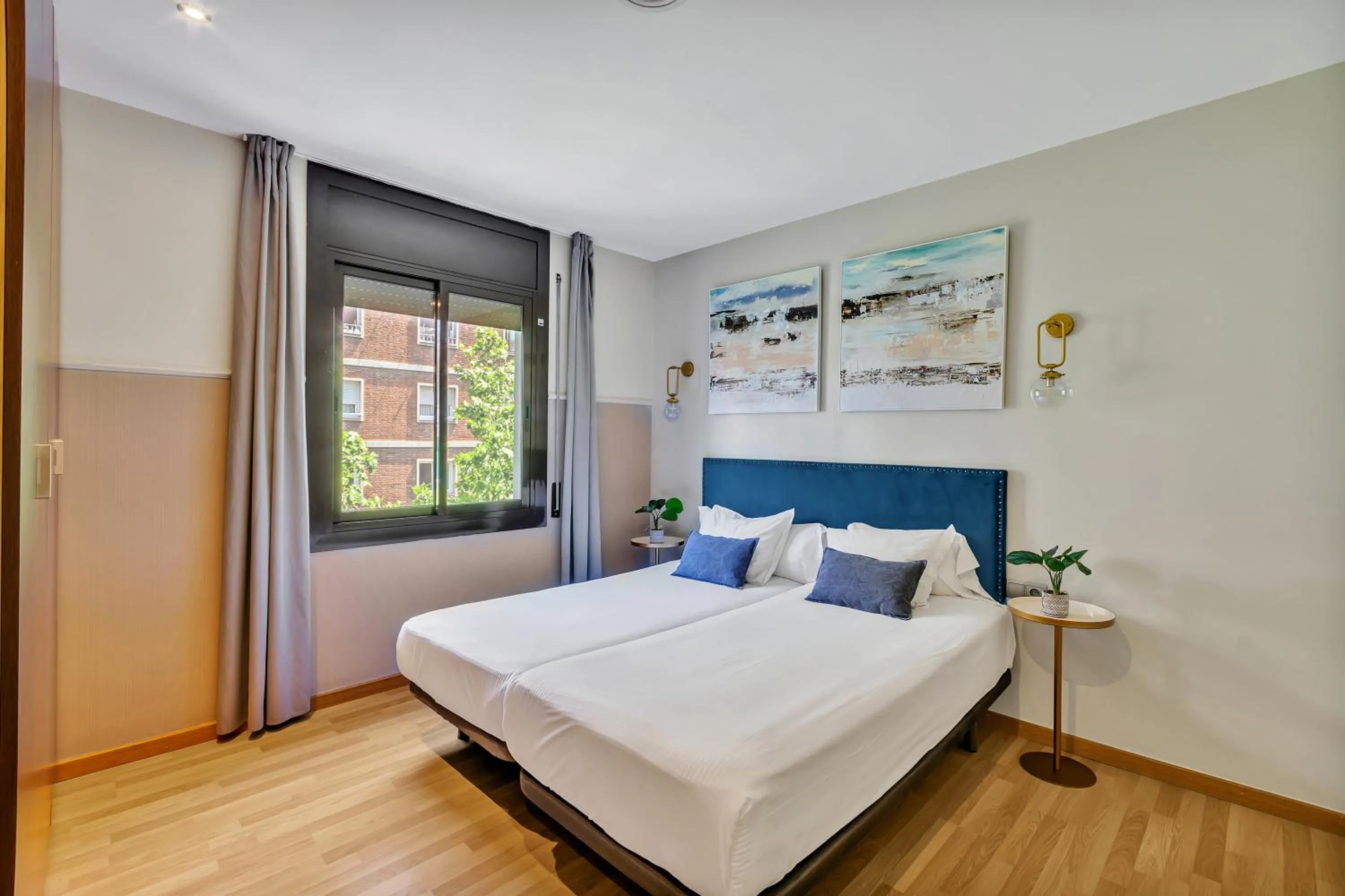 Bedroom, Bed in Suite Home Sagrada Familia