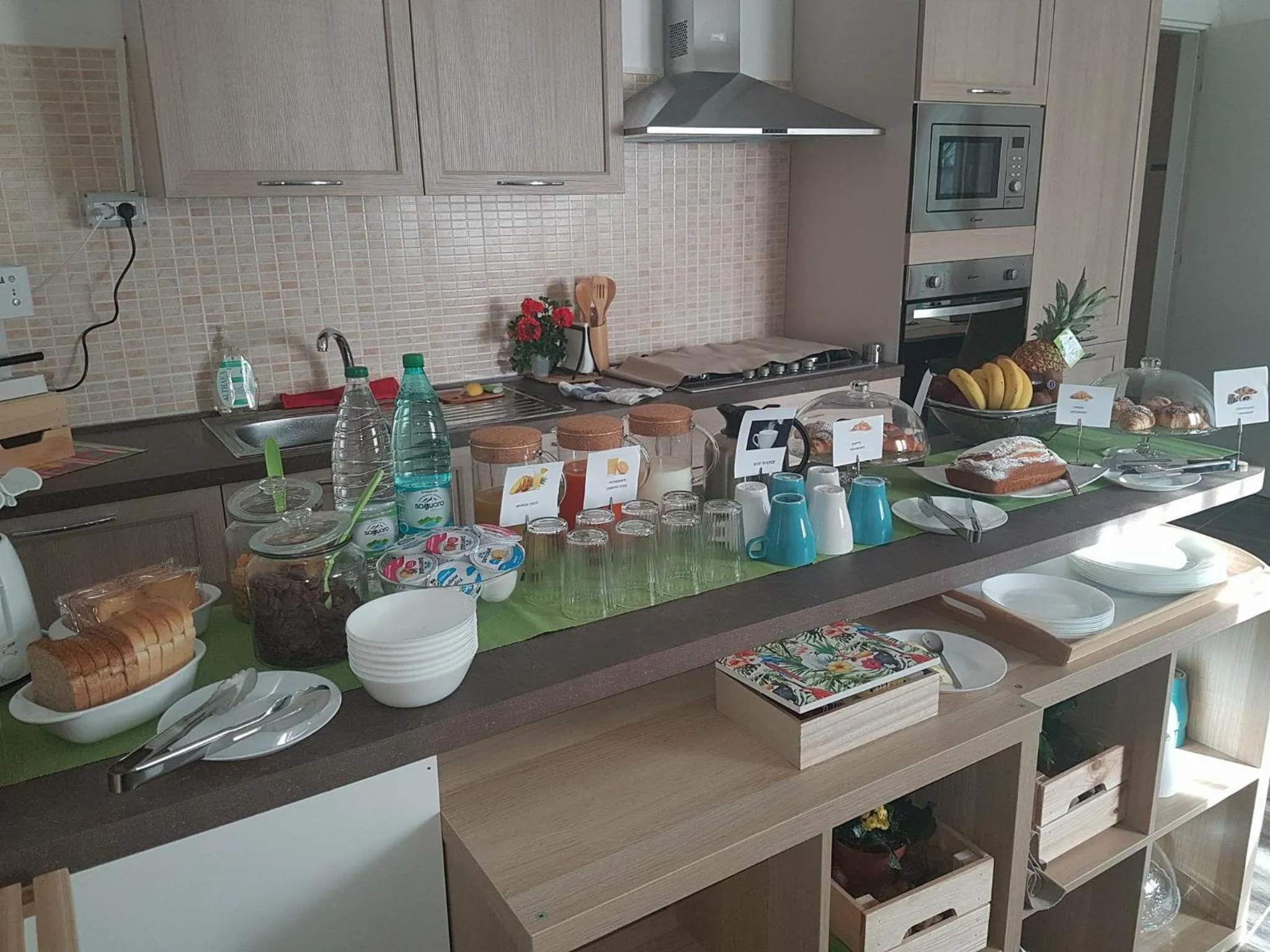 Food and drinks in La Porta dell'Alcantara