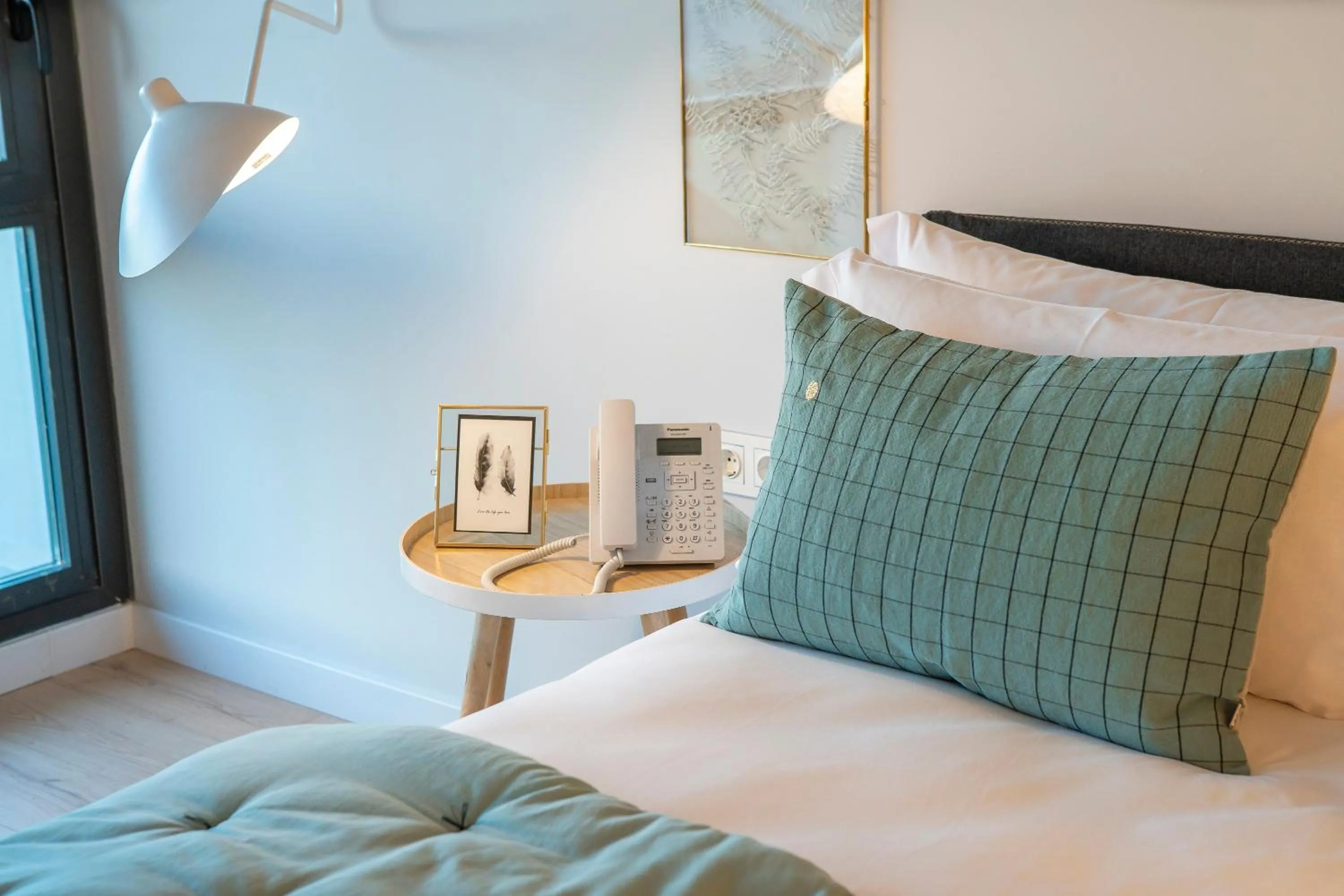 Bedroom, Bed in IXUA Hotela