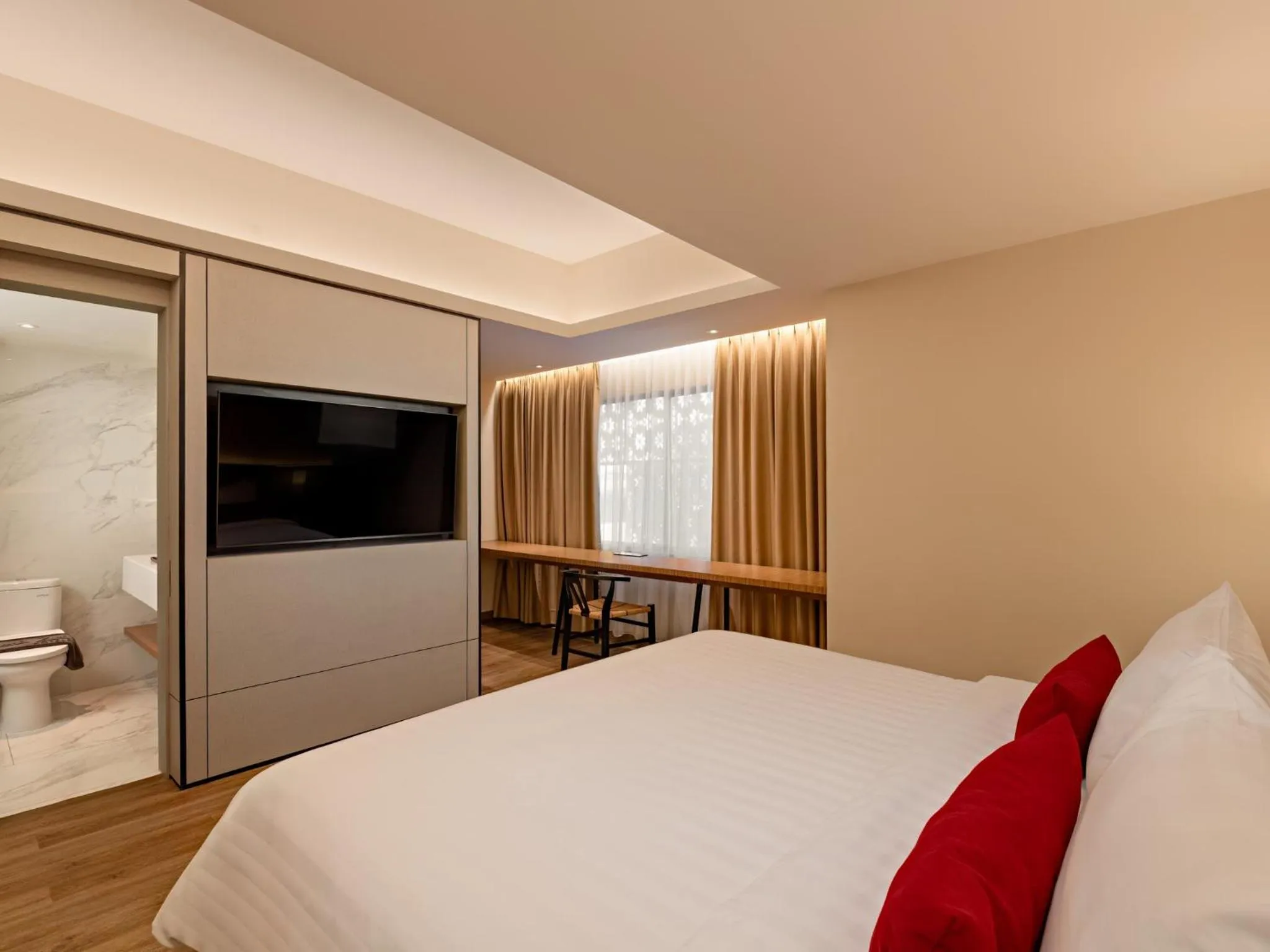 Bedroom, Bed in Grand Zuri Pekanbaru