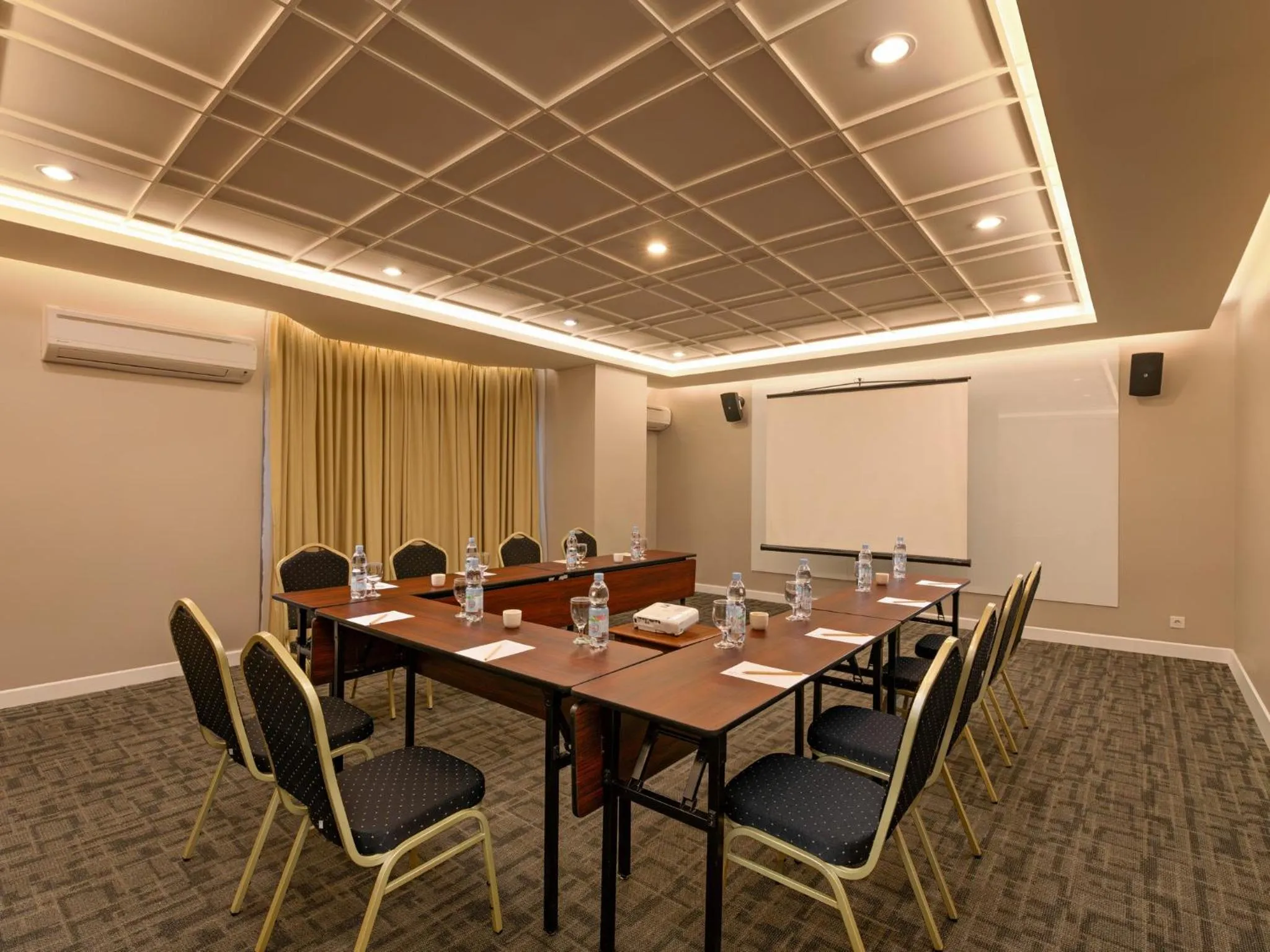 Meeting/conference room in Grand Zuri Pekanbaru