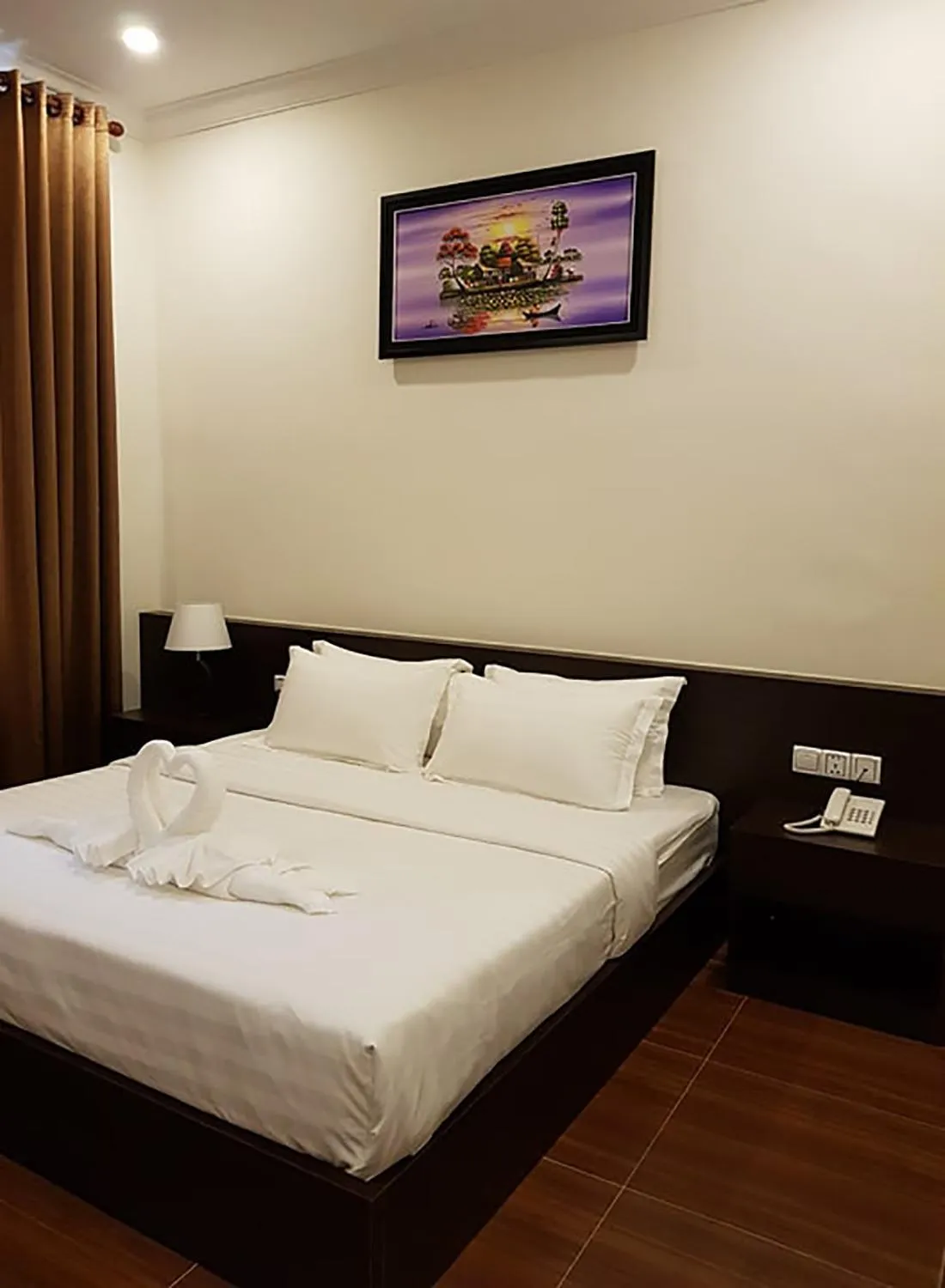 Bedroom, Bed in Apple Hotel Two - Near Phnom Penh Airport