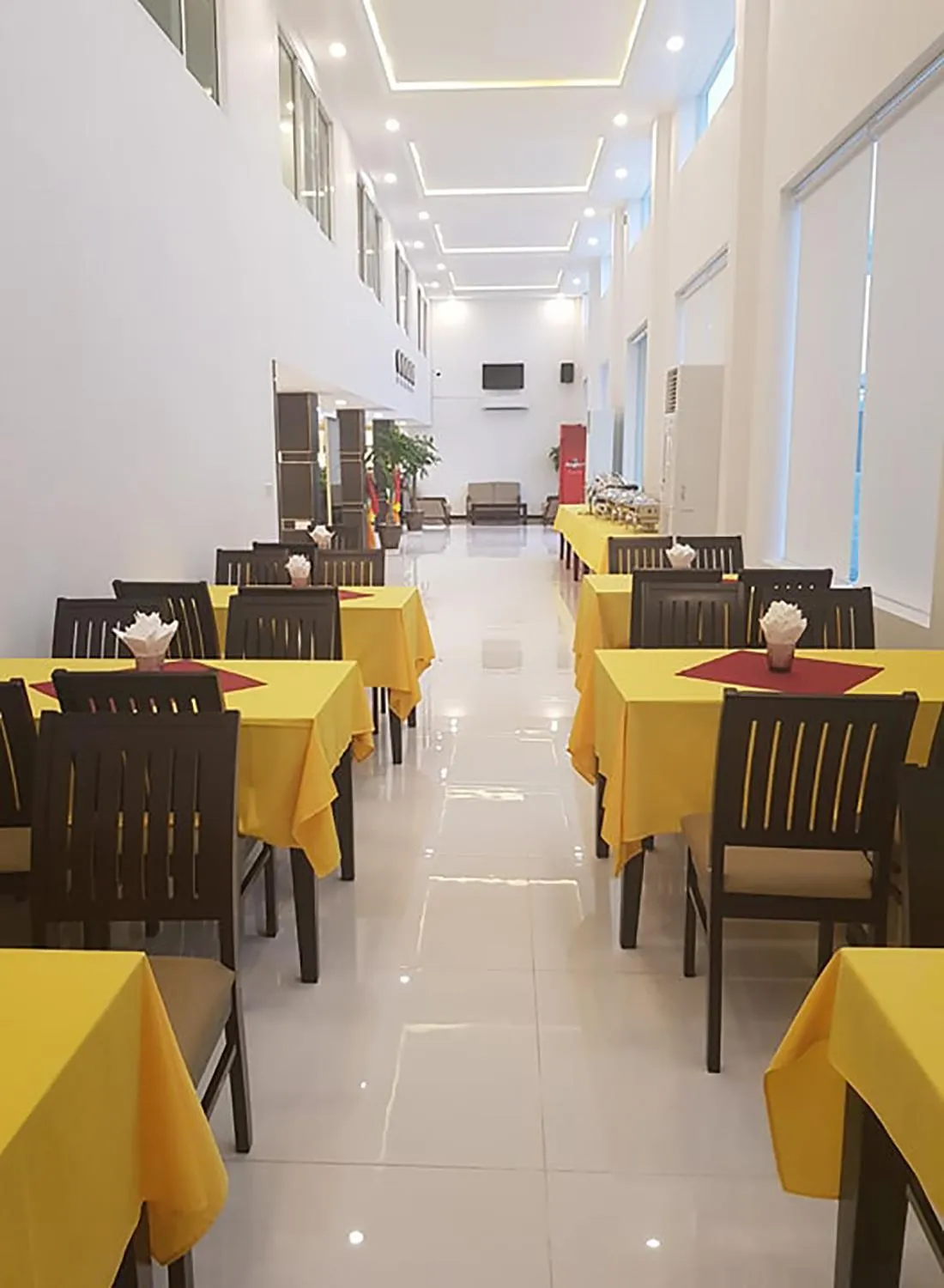 Restaurant/places to eat in Apple Hotel Two - Near Phnom Penh Airport