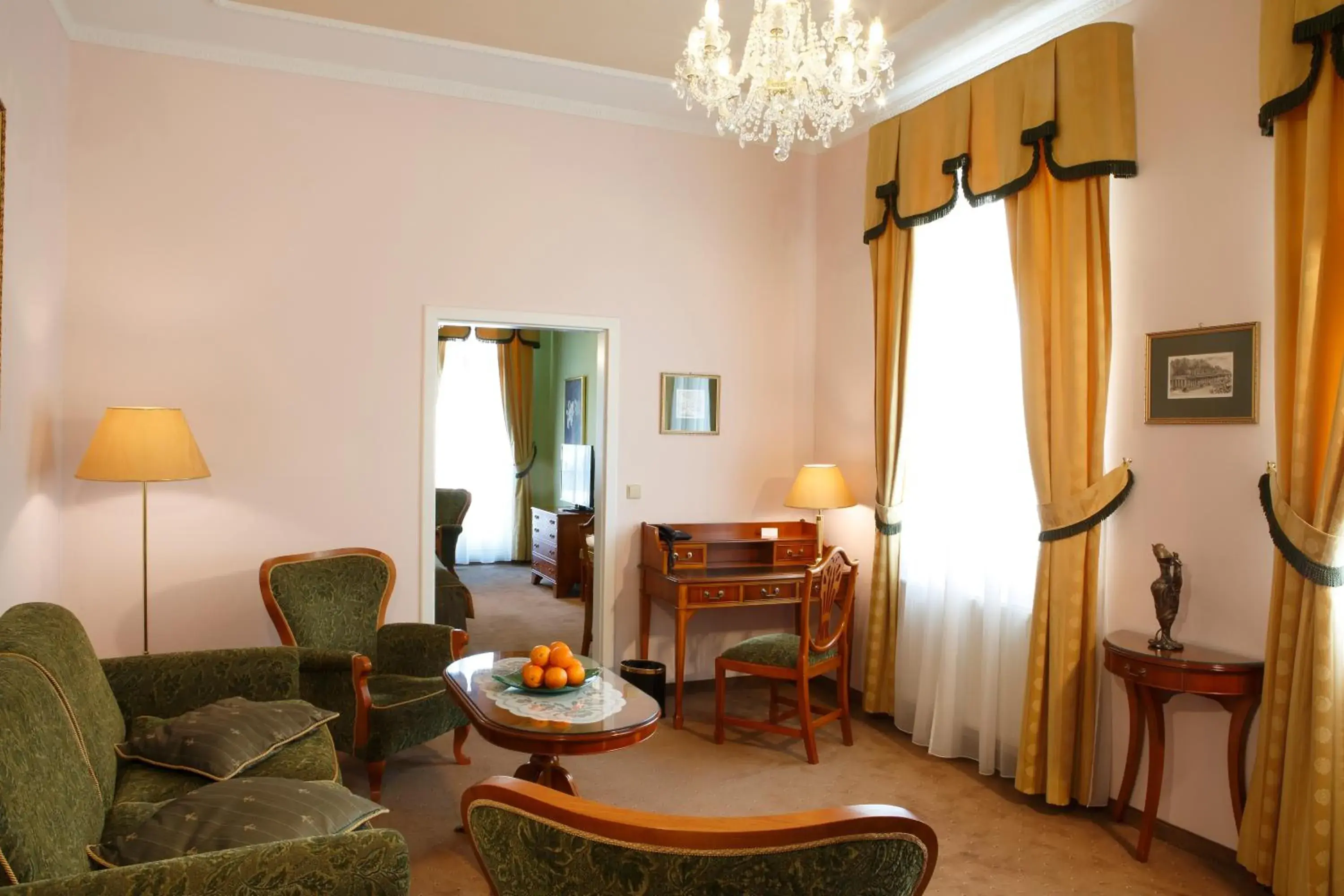 Living room in Bristol Georgy House Living room in Bristol Georgy House