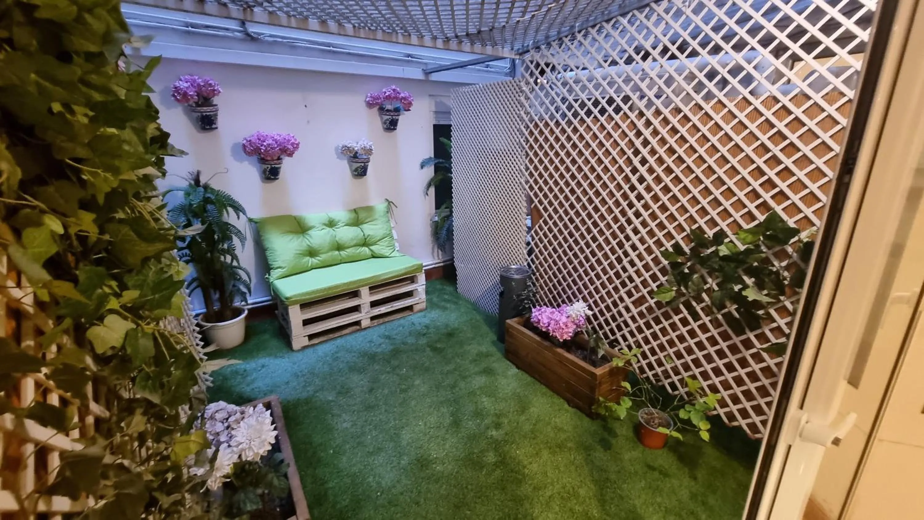 Patio in Hostal Rio De Castro