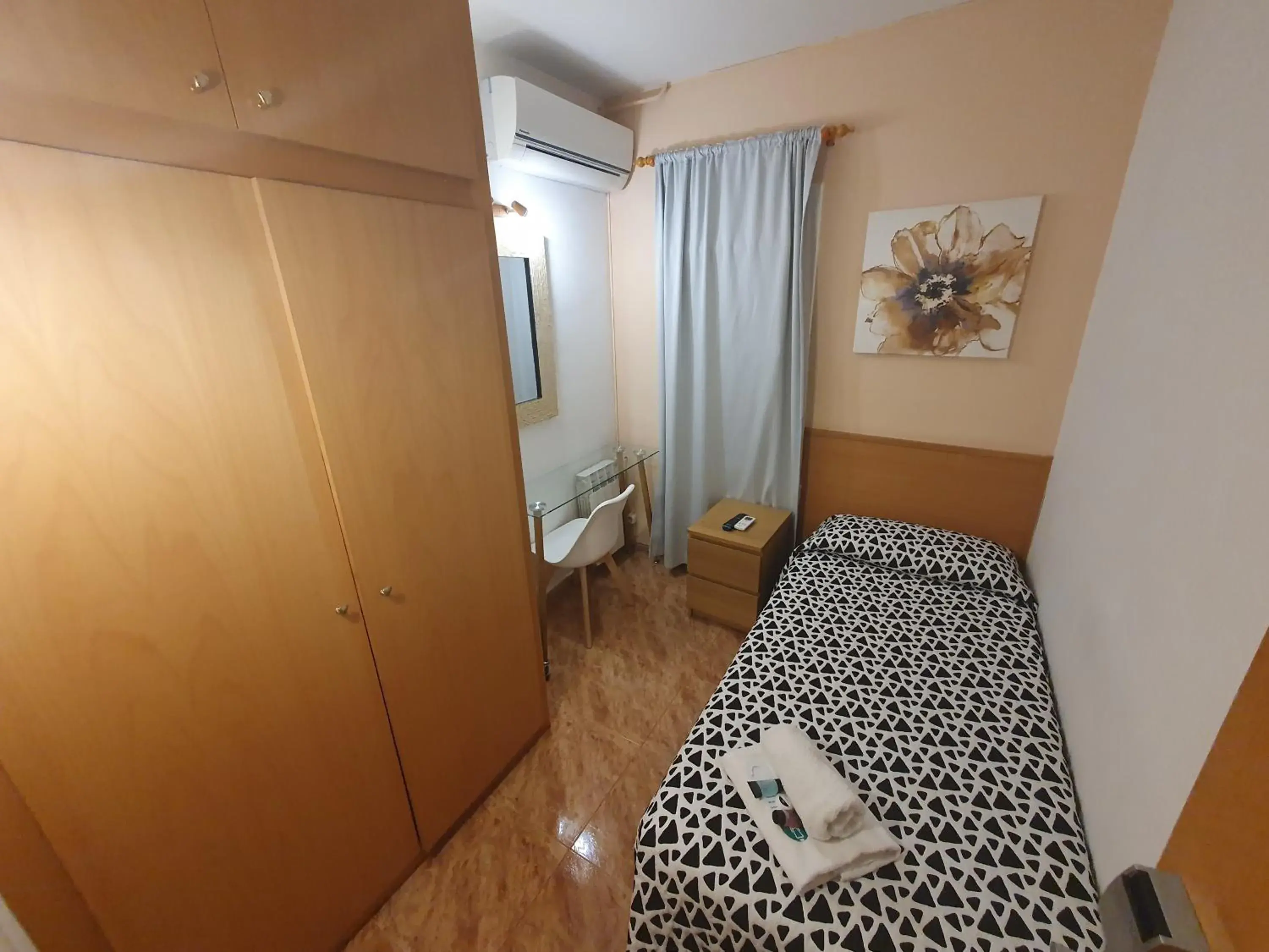 Guests, Bed in Hostal Rio De Castro Guests, Bed in Hostal Rio De Castro