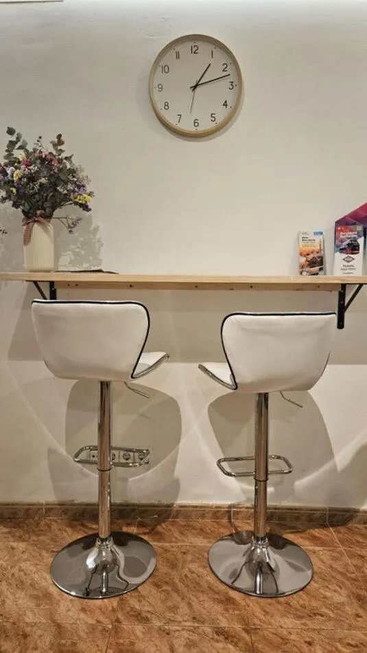 Living room in Hostal Rio De Castro