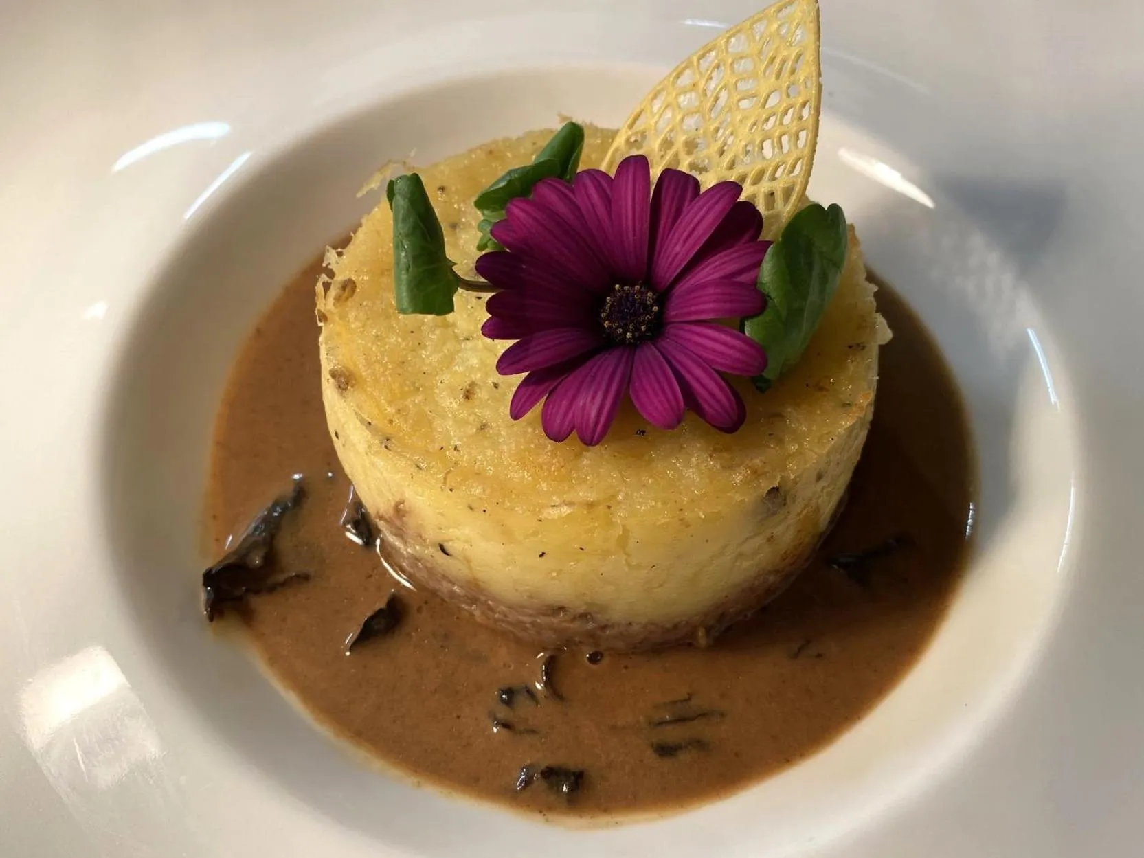 Restaurant/places to eat in Hôtel Le Bellevue