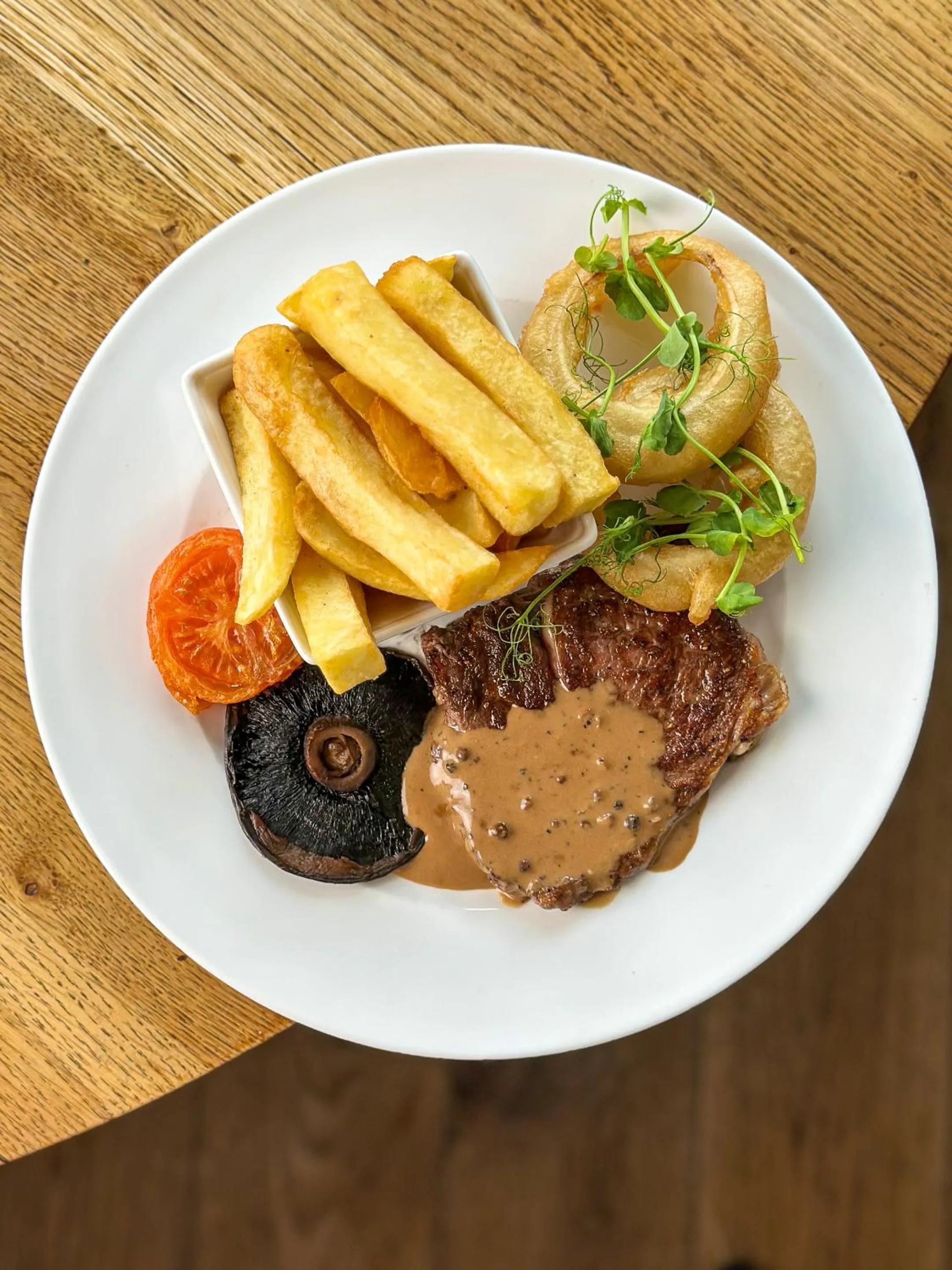 Food and drinks in The Corbet Arms