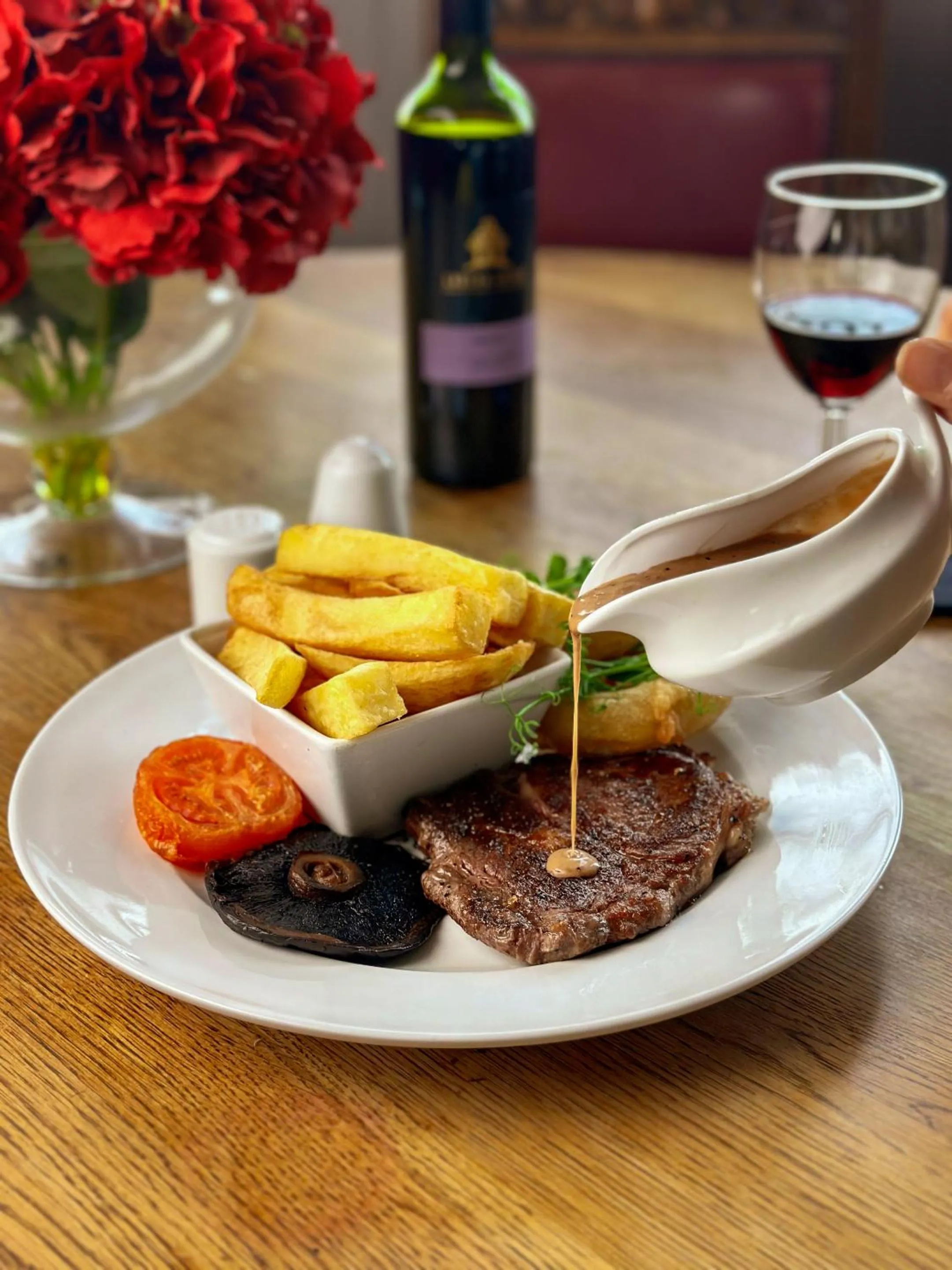 Food and drinks in The Corbet Arms