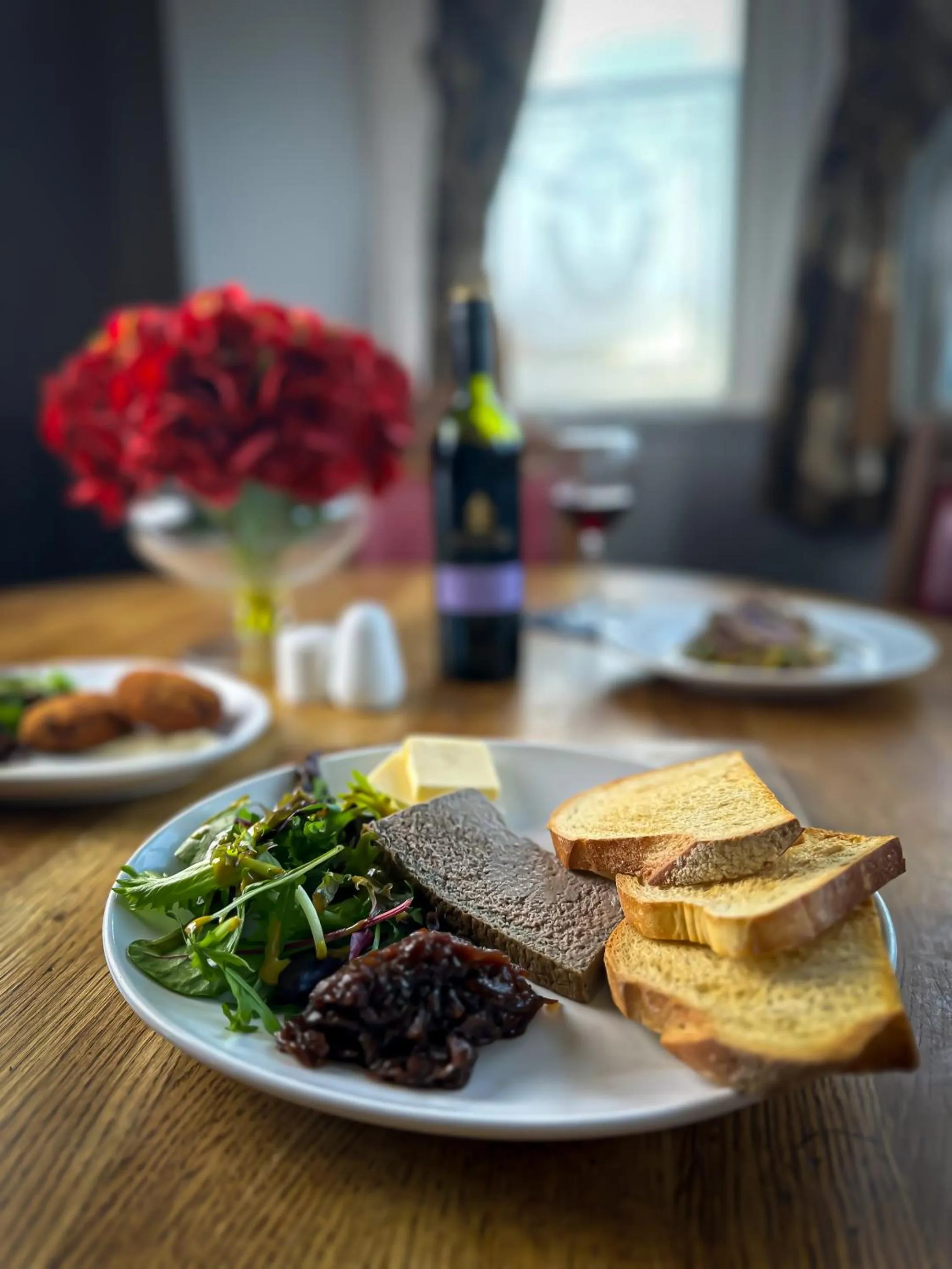 Food and drinks in The Corbet Arms