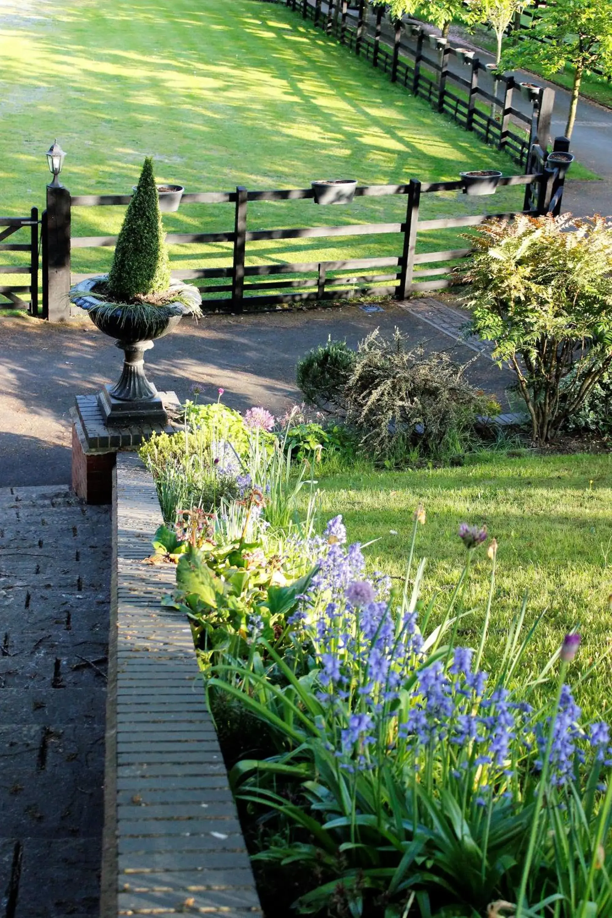 Garden view, Garden in Grimscote Manor Hotel