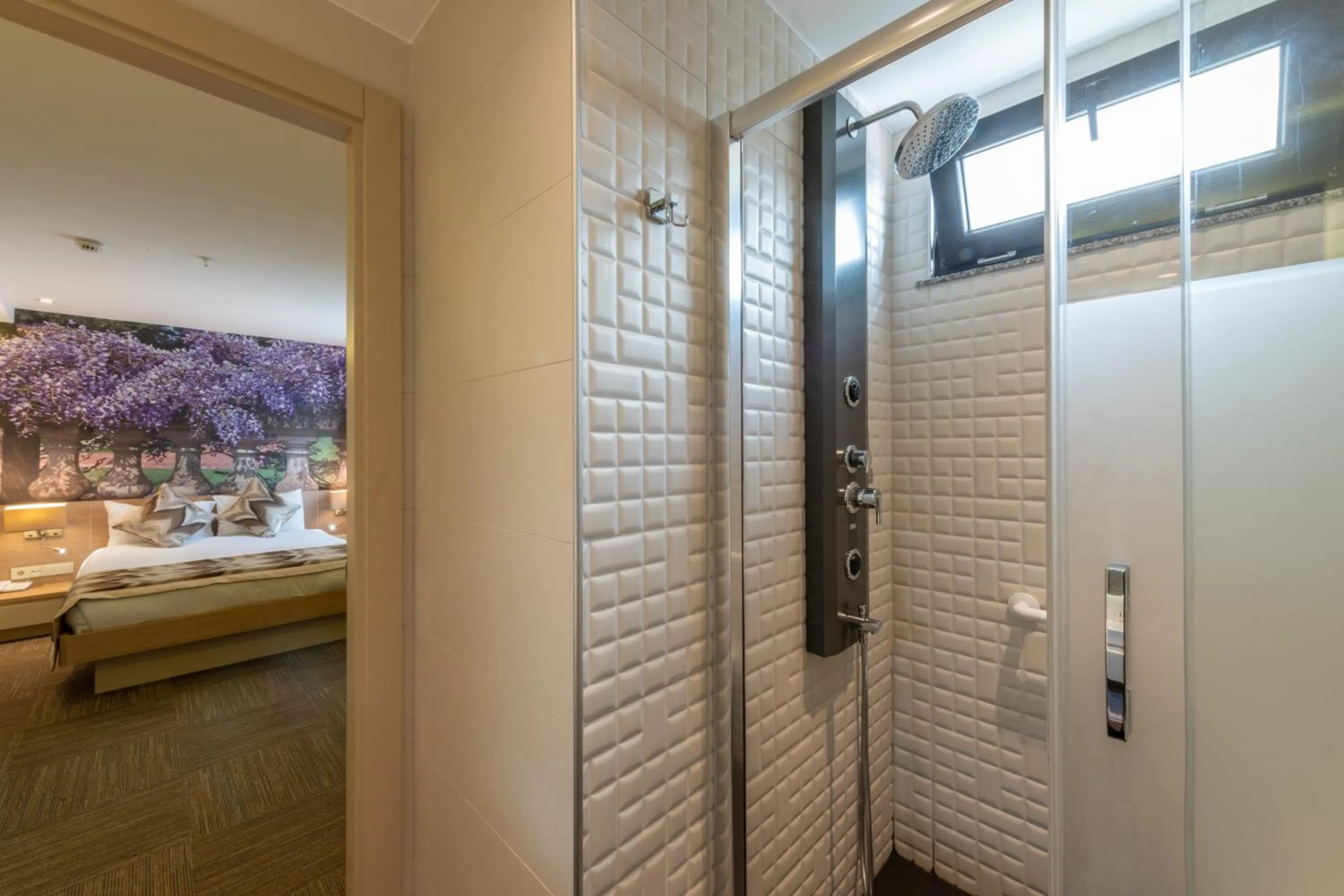 Bathroom in Riva's Moda