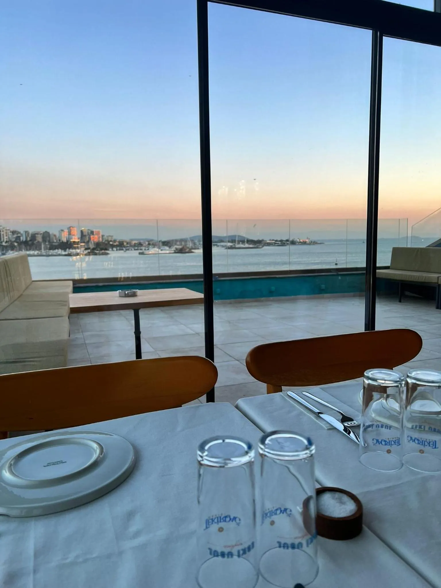 Restaurant/places to eat in Riva's Moda