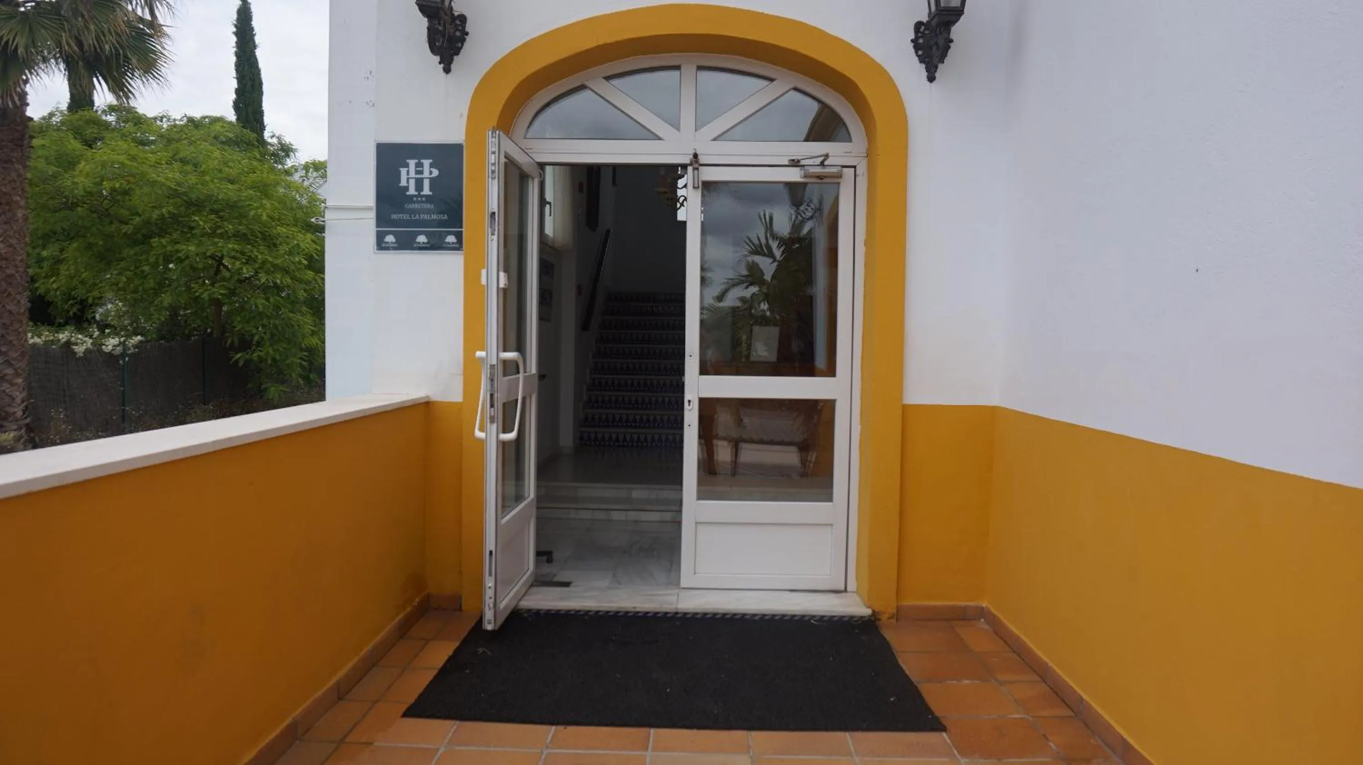 Property building in La Palmosa