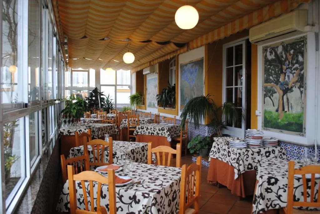 Restaurant/places to eat in La Palmosa