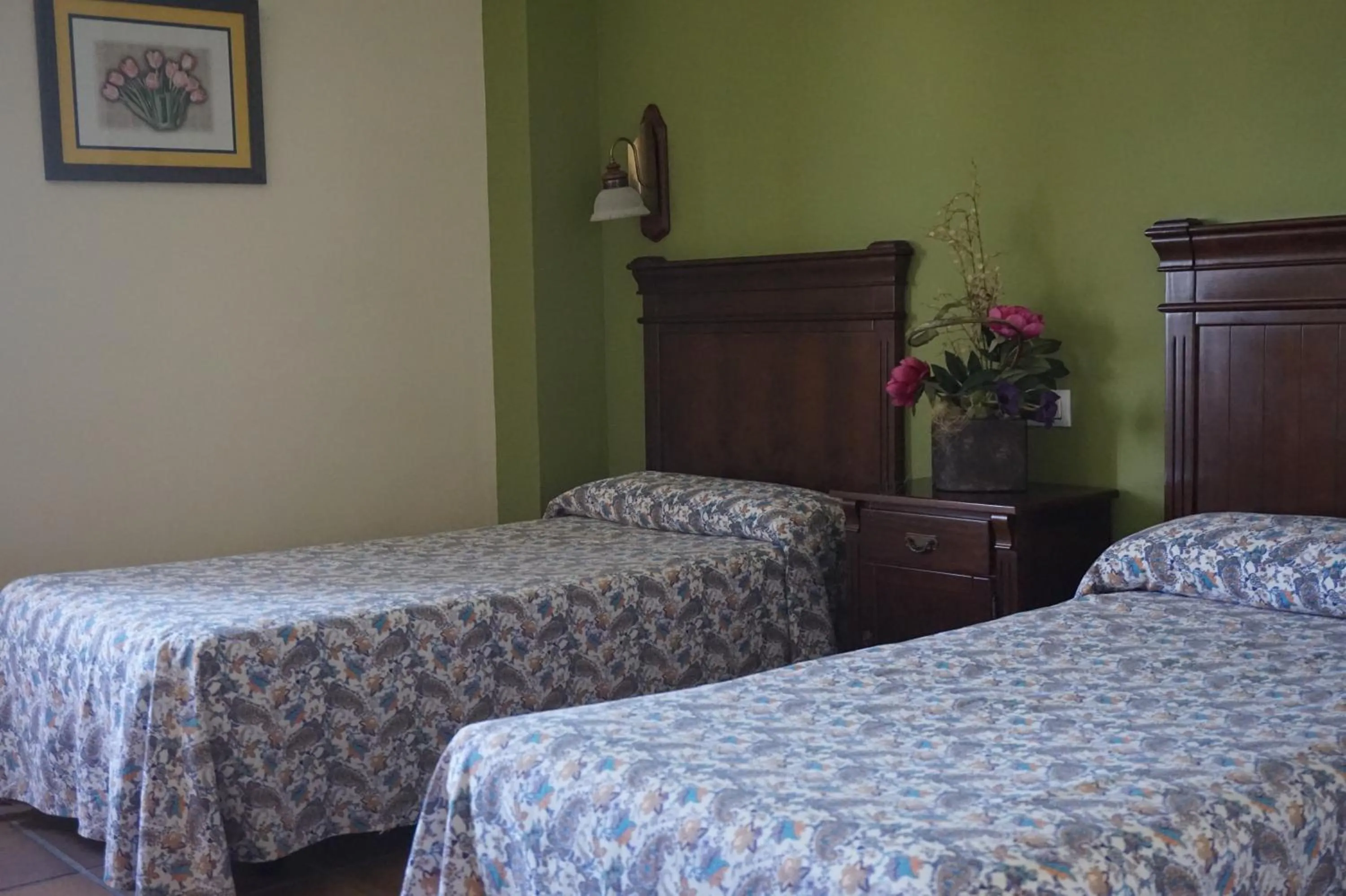 Photo of the whole room, Bed in La Palmosa