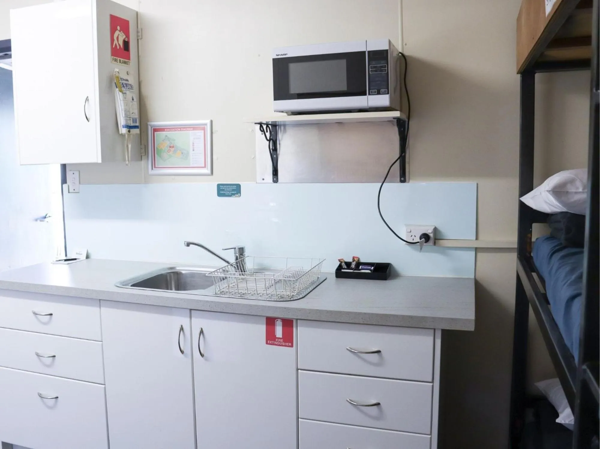 Kitchen or kitchenette in BIG4 Cania Gorge Holiday Park