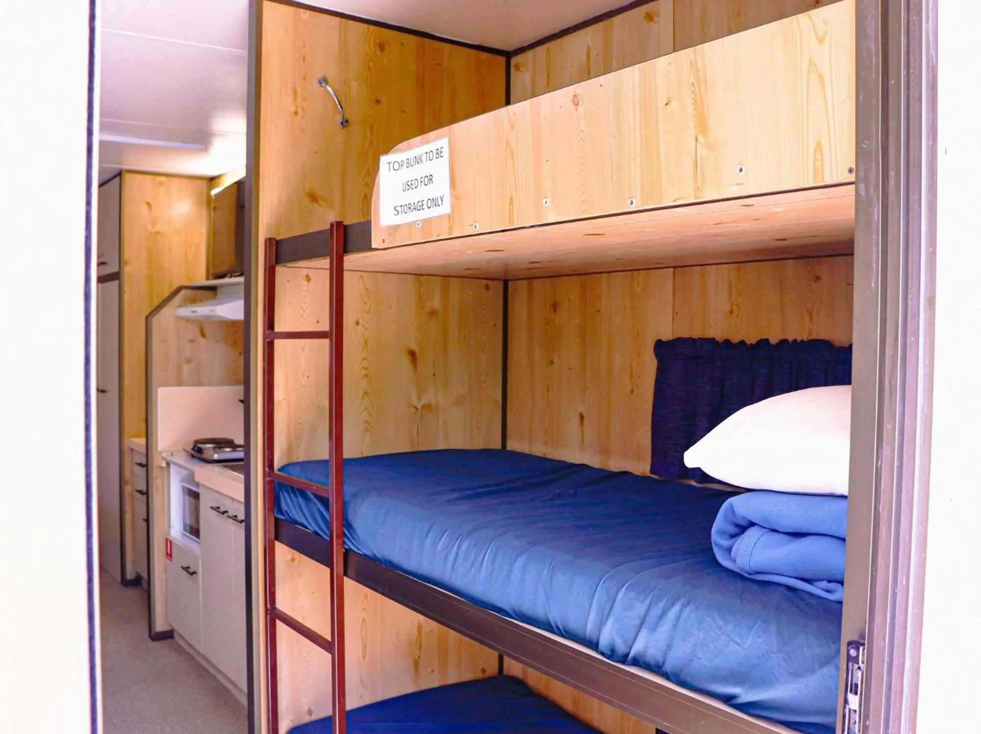 bunk bed, Bed in BIG4 Cania Gorge Holiday Park