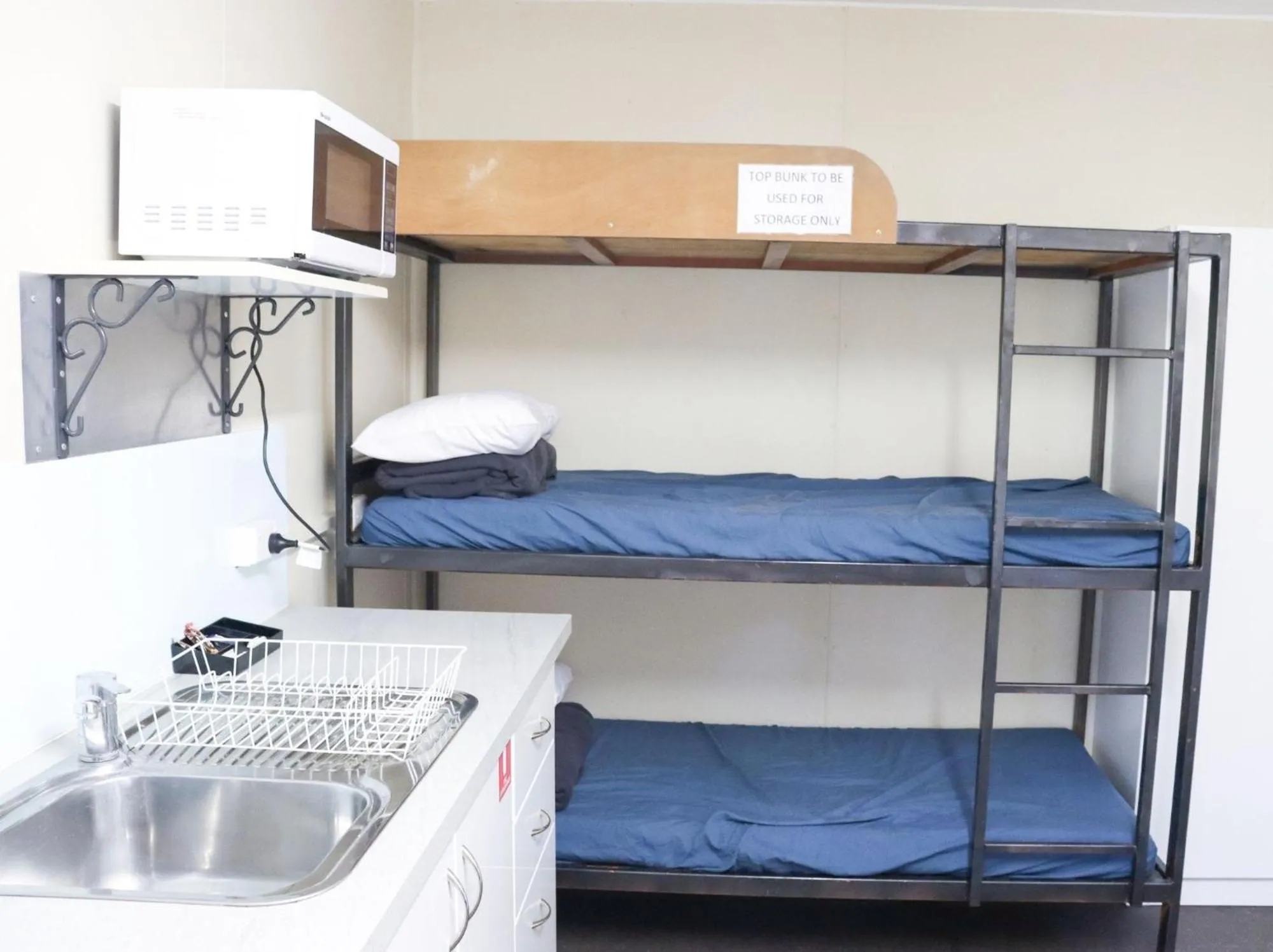 bunk bed, Bed in BIG4 Cania Gorge Holiday Park