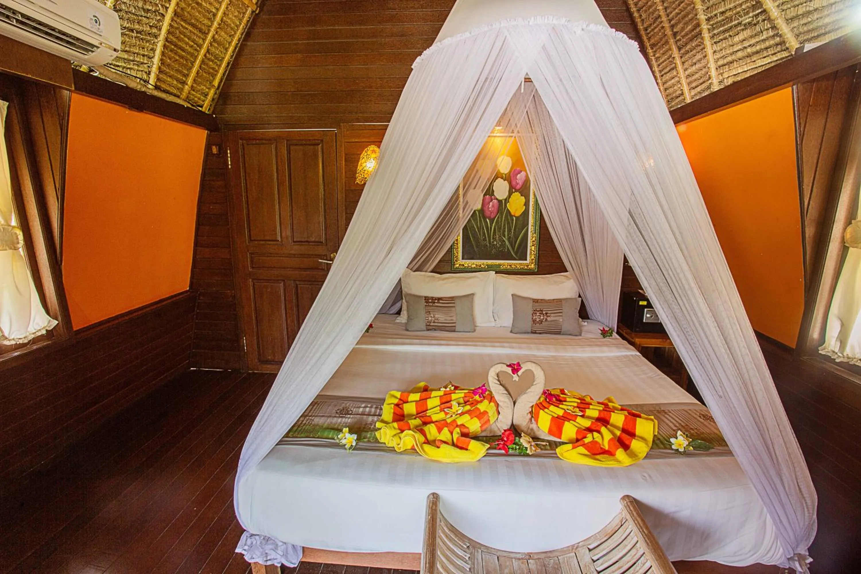 Bed in Nanuk's Bungalows