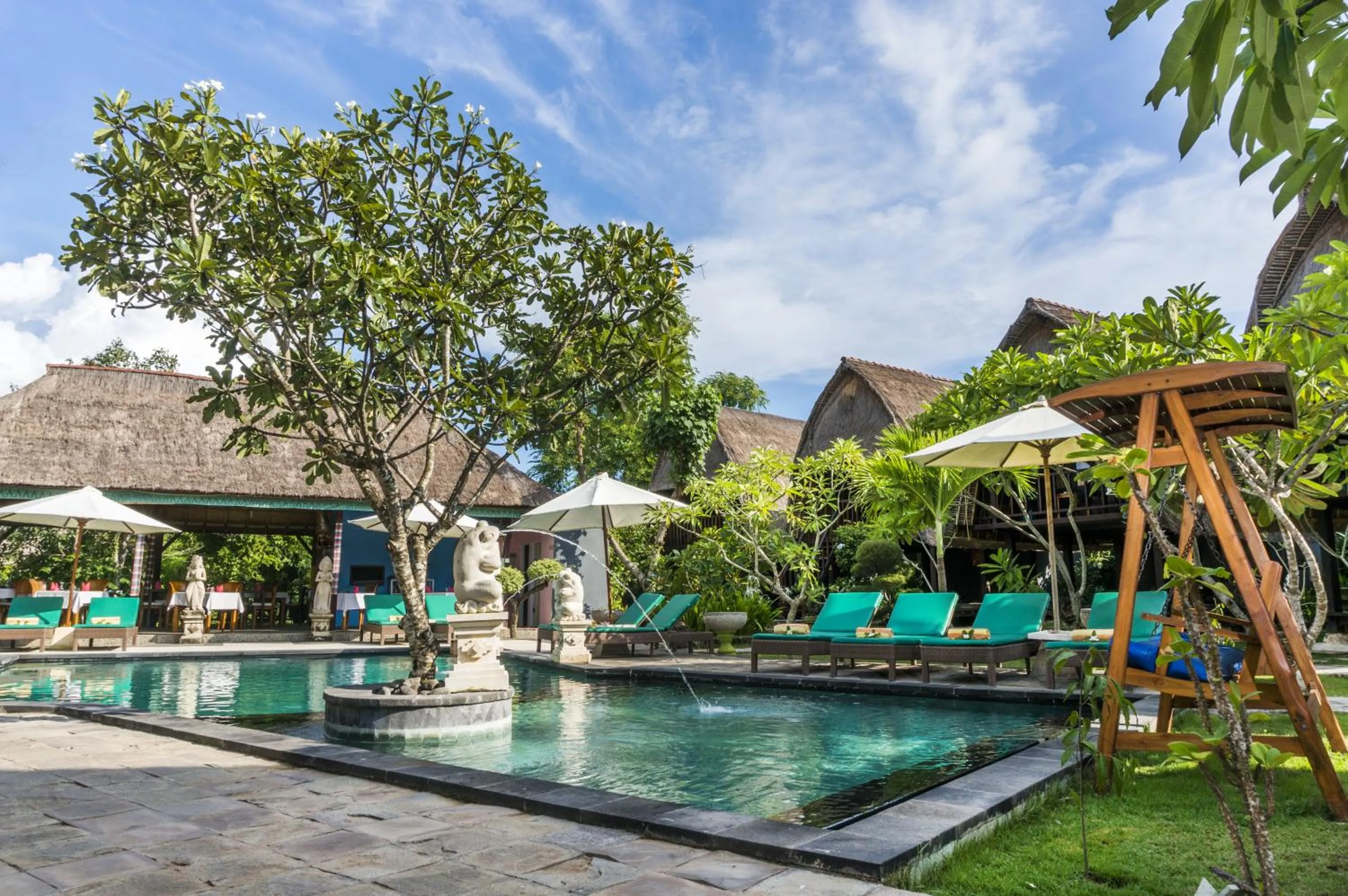 Pool view in Nanuk's Bungalows