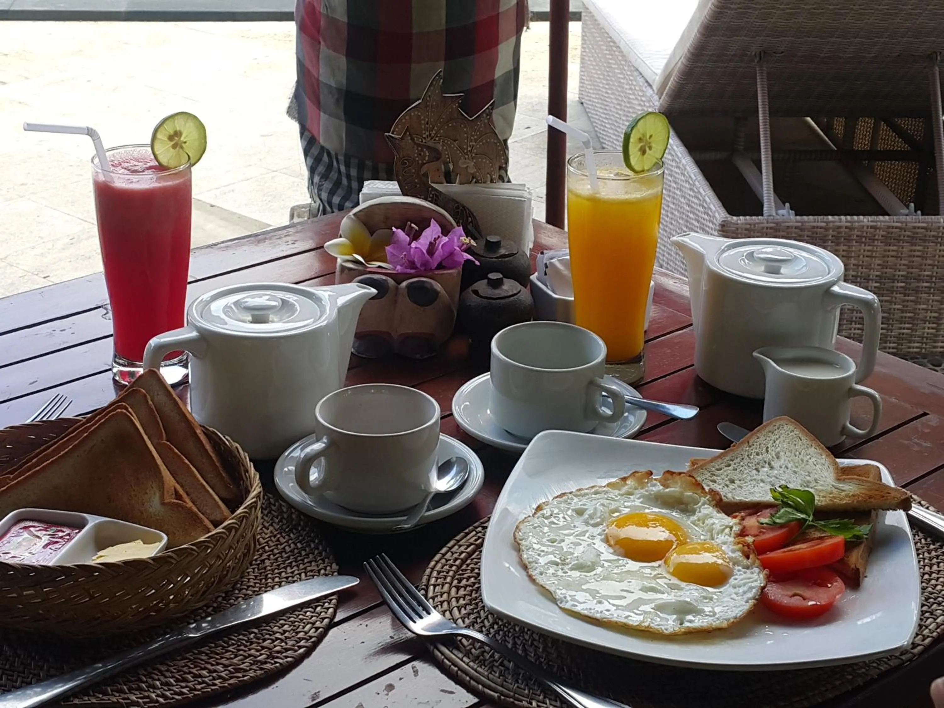 Food and drinks in Nanuk's Bungalows