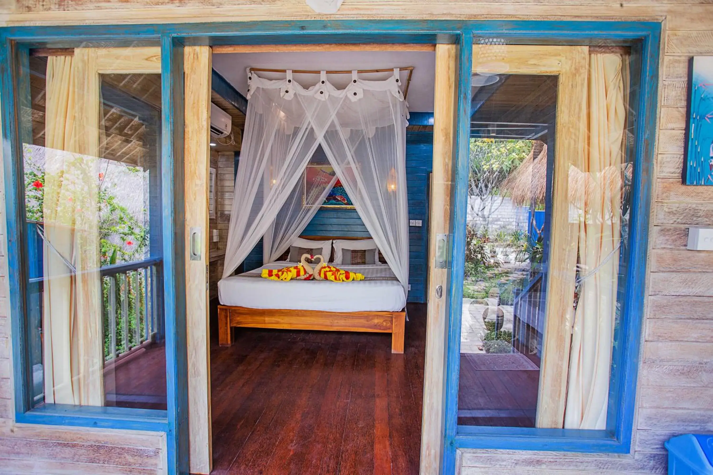 Facade/entrance, Bed in Nanuk's Bungalows Facade/entrance, Bed in Nanuk's Bungalows